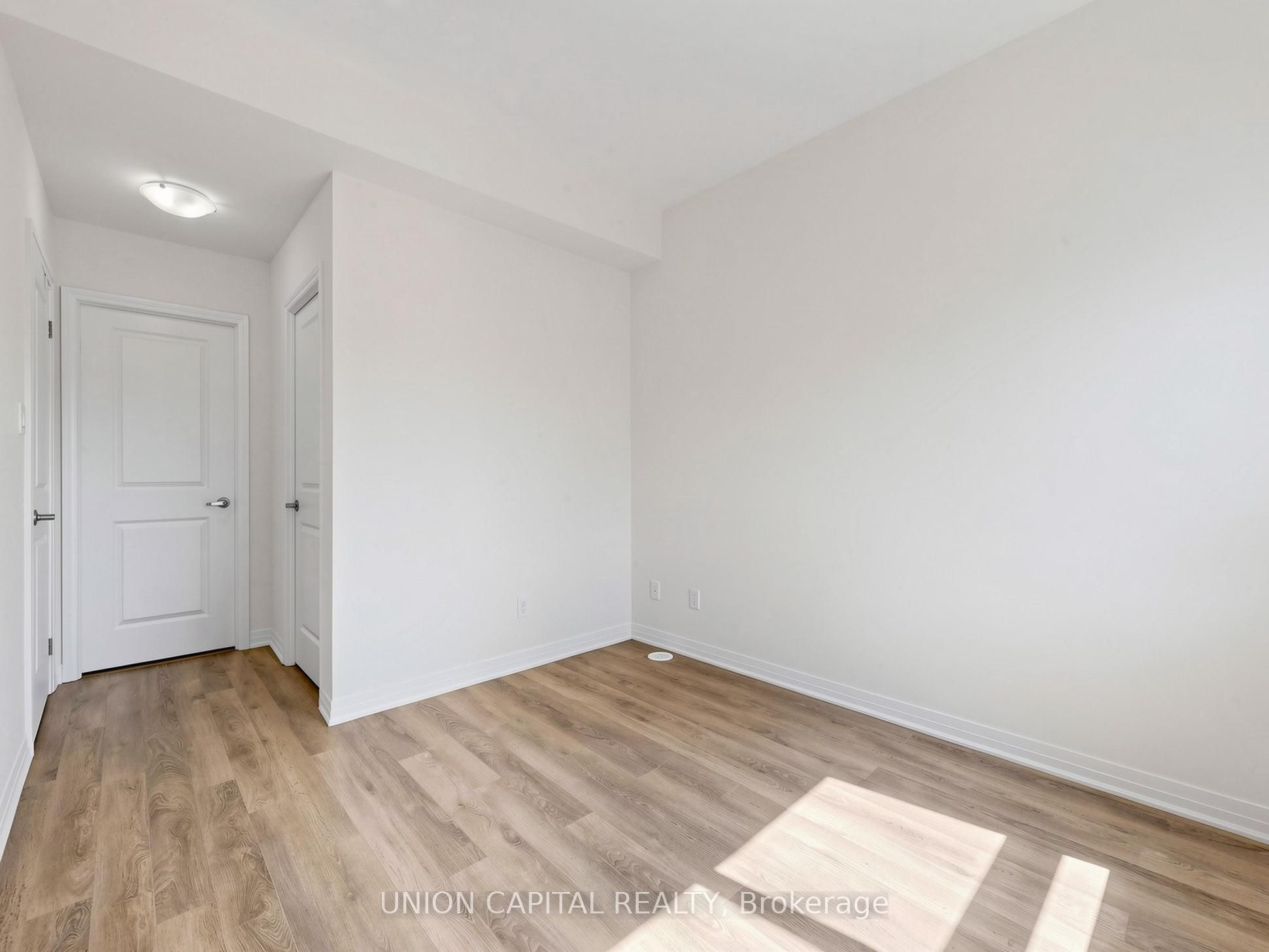 1238 Cawthra Road 4 Property Photo 20