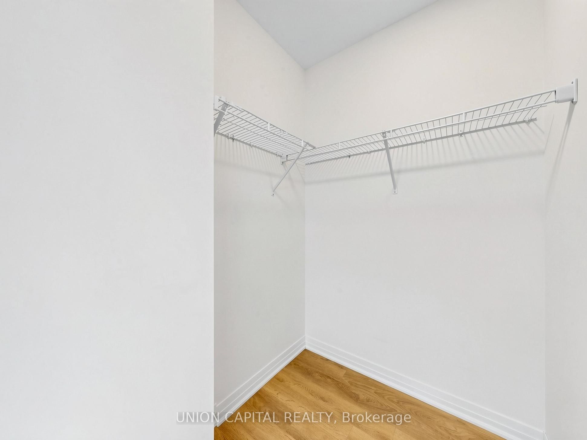 1238 Cawthra Road 4 Property Photo 22