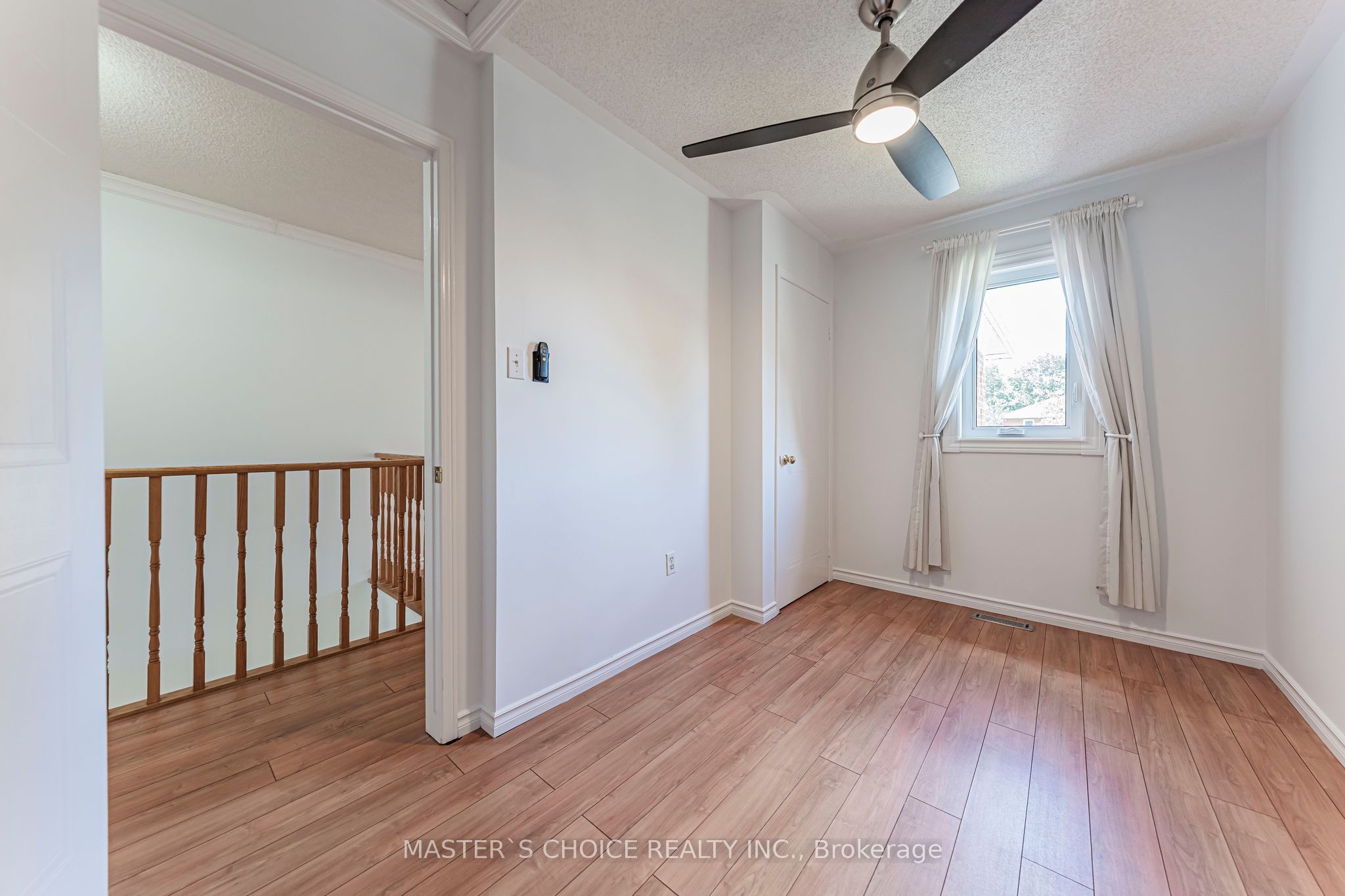 5557 Cortina Crescent Property Photo 29