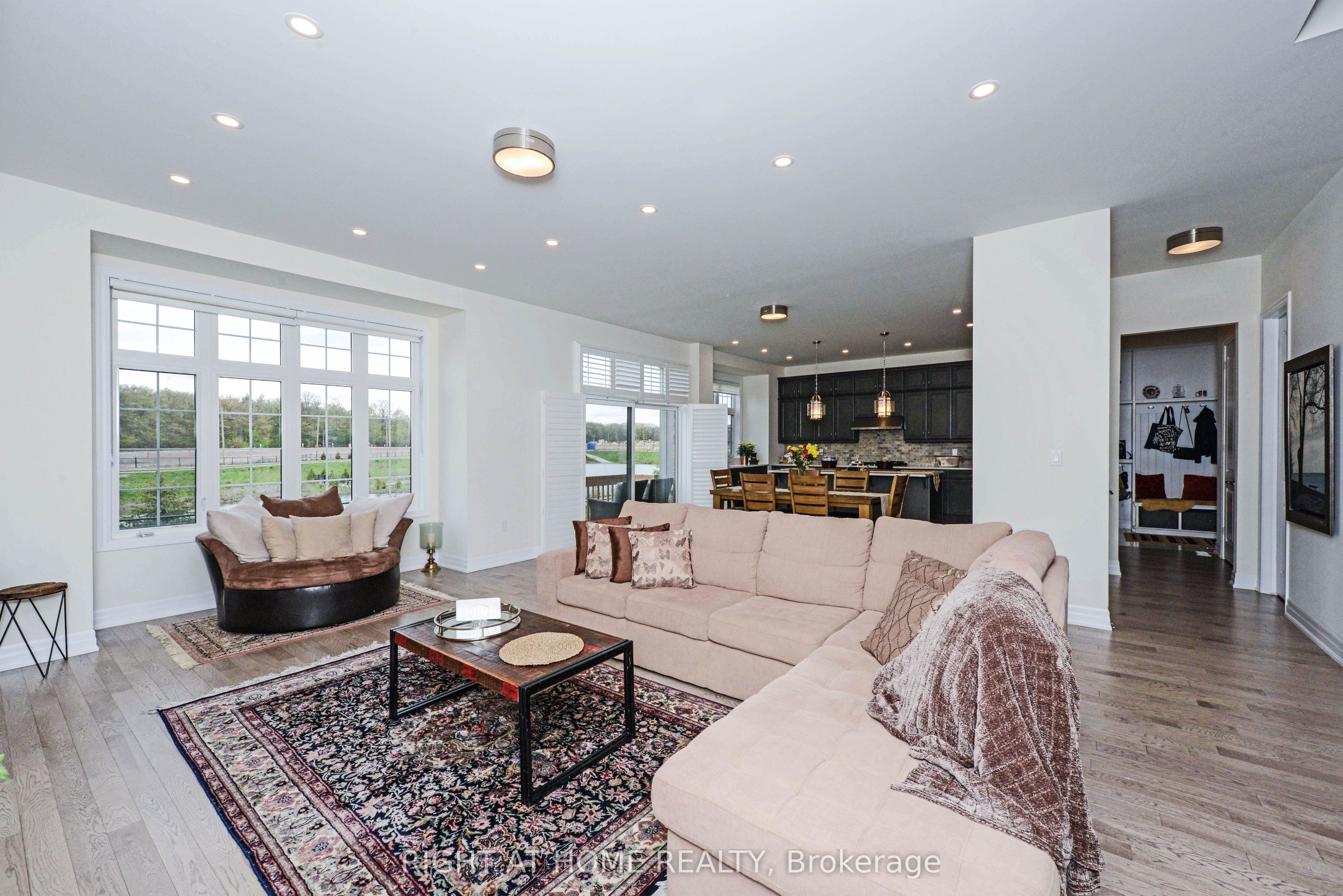 3286 Charles Biggar Drive Property Photo 12