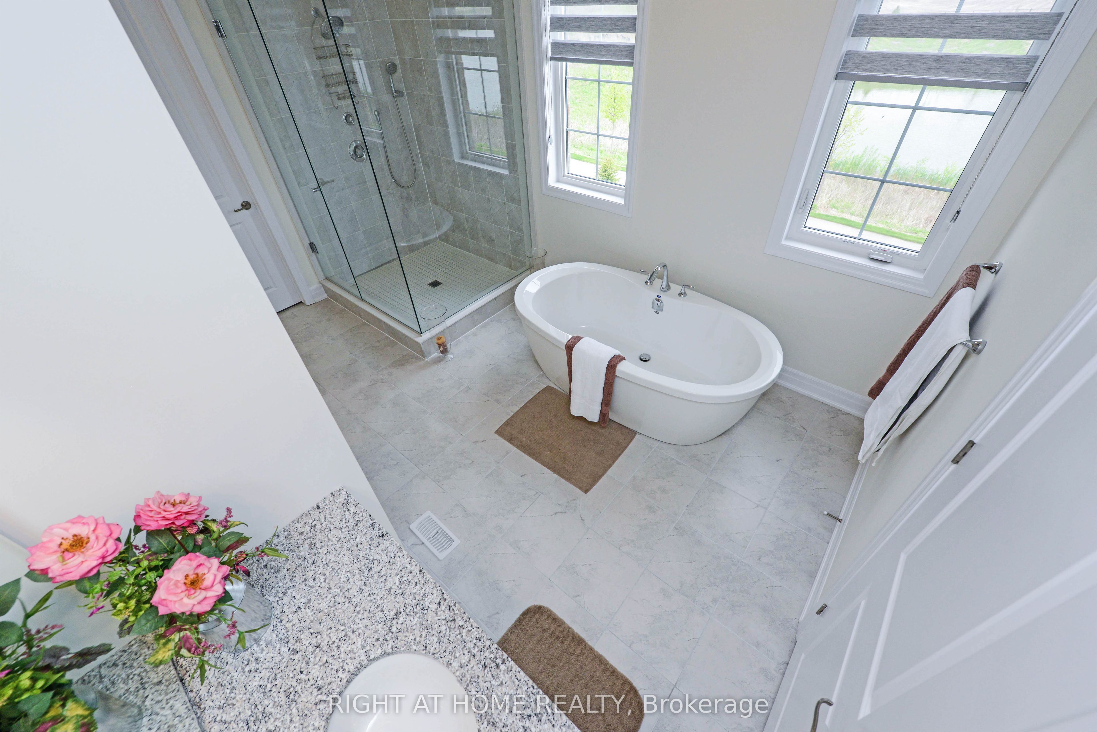 3286 Charles Biggar Drive Property Photo 21