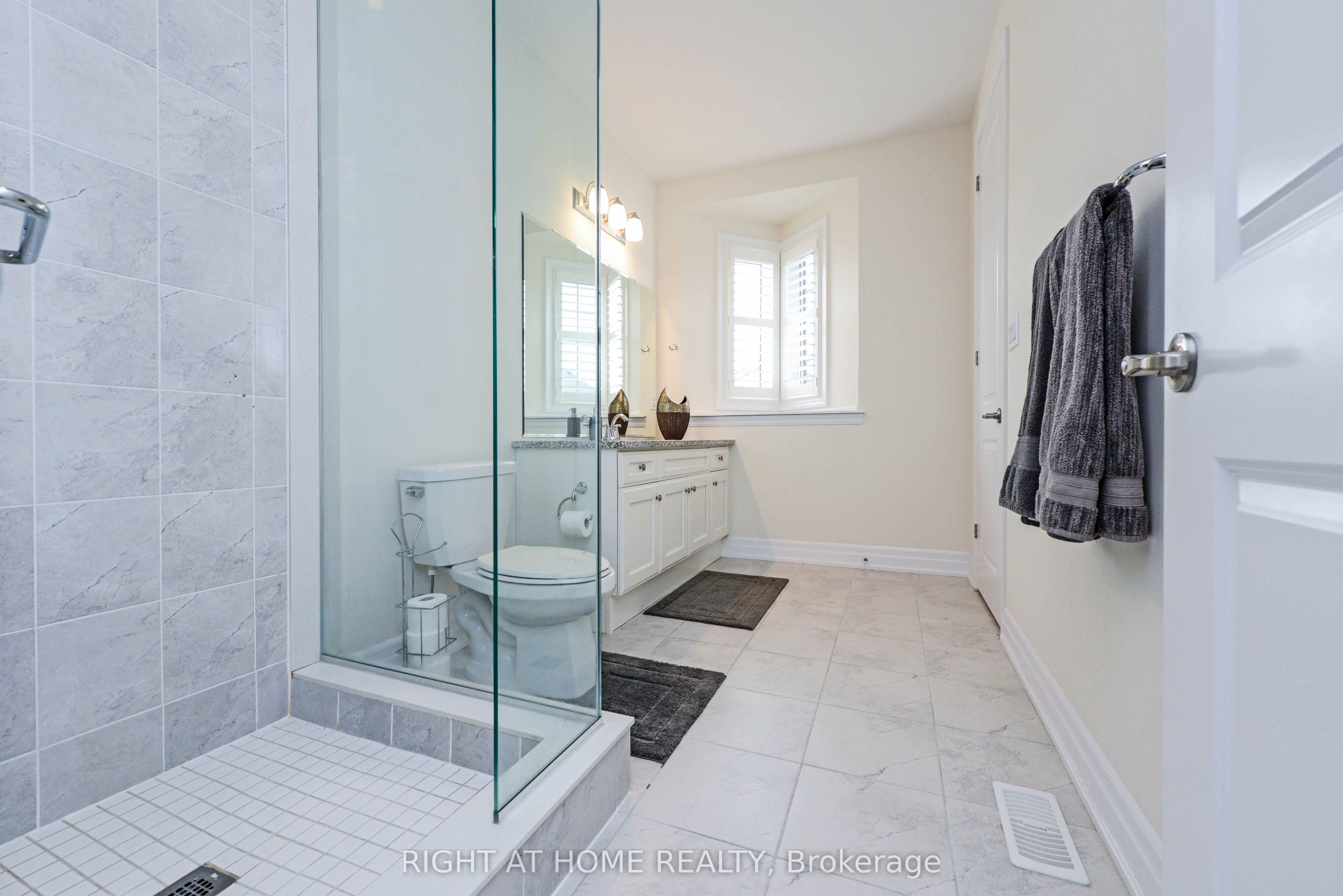 3286 Charles Biggar Drive Property Photo 24