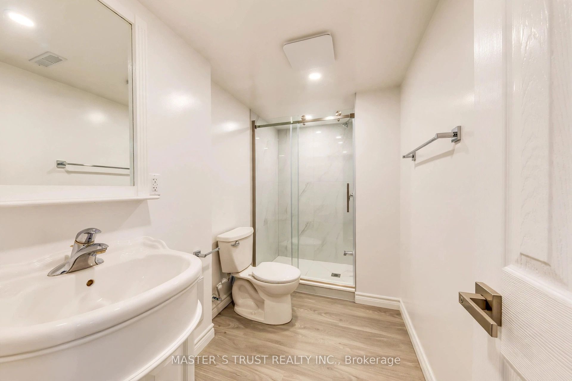 2668 Altadena Court Property Photo 24
