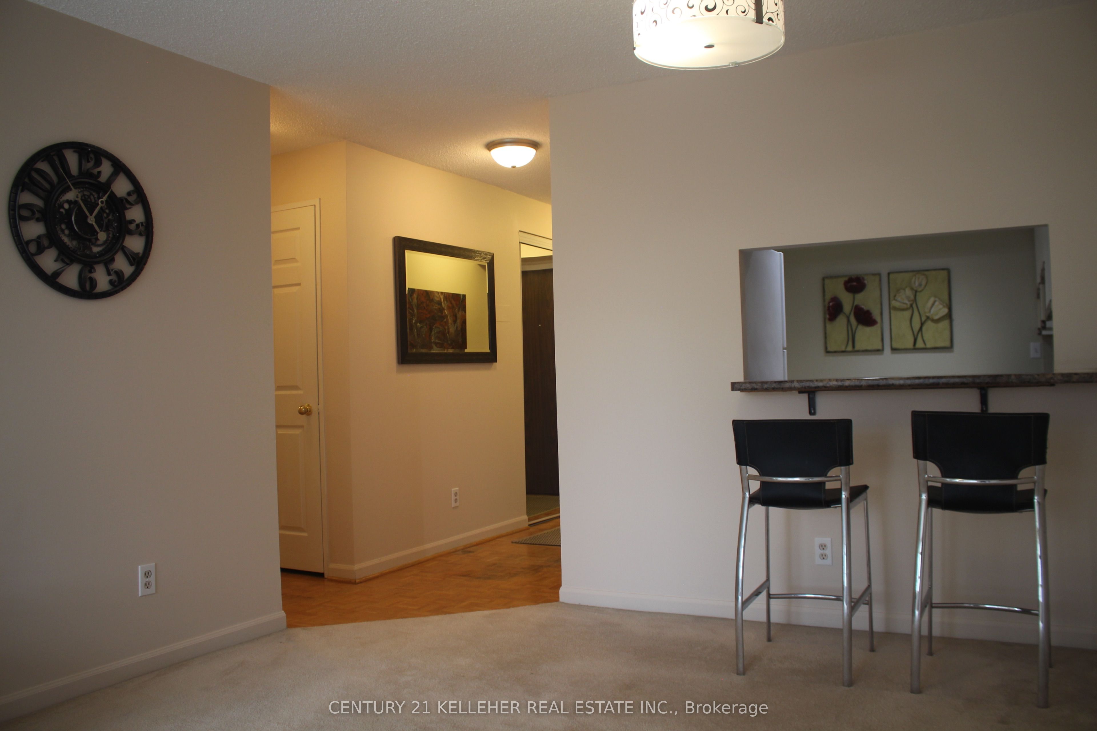 1485 Lakeshore Rd. E 518 Property Photo 18