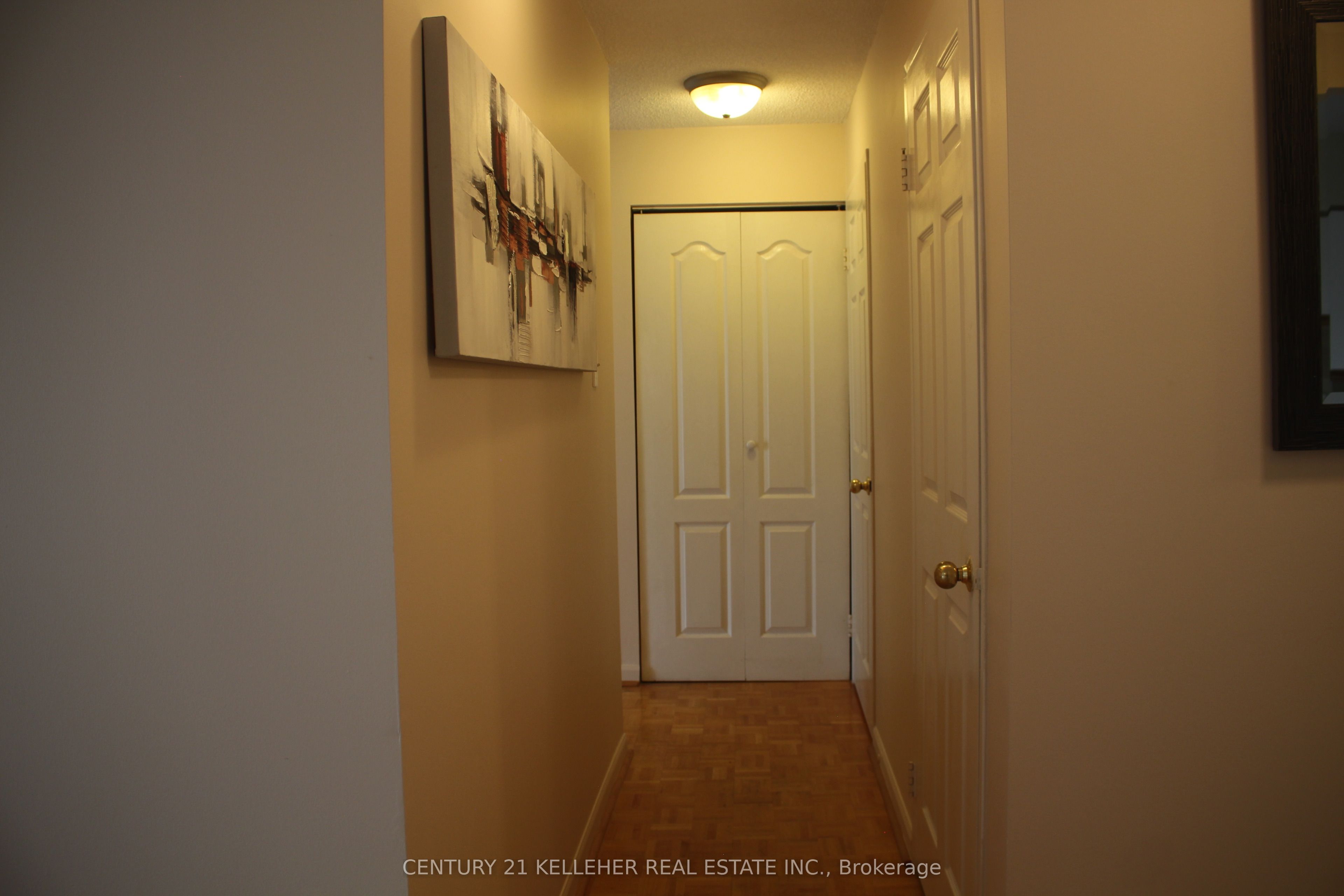 1485 Lakeshore Rd. E 518 Property Photo 32