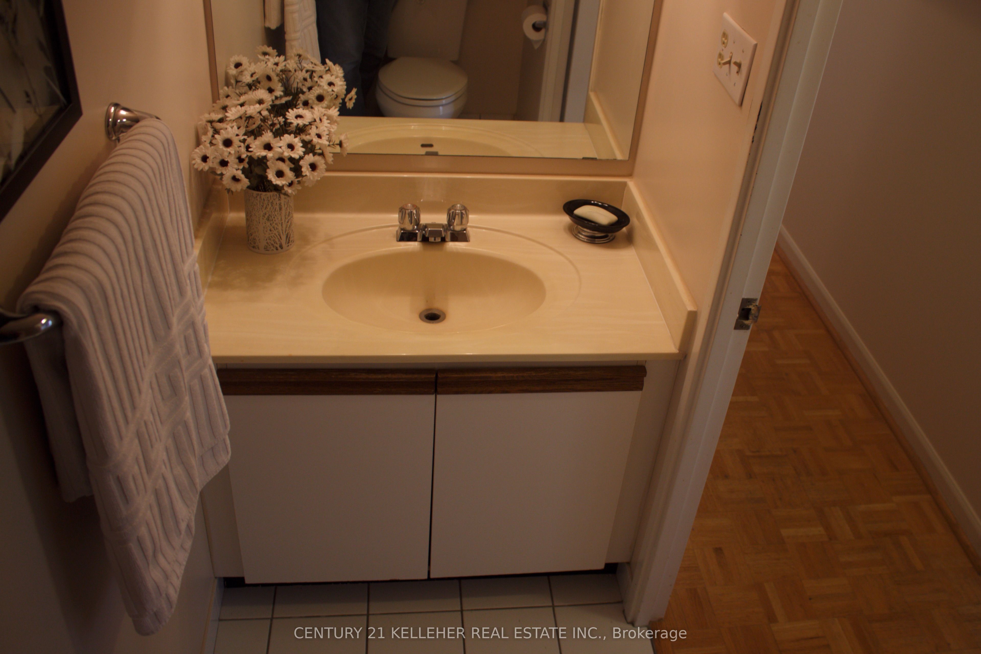 1485 Lakeshore Rd. E 518 Property Photo 34