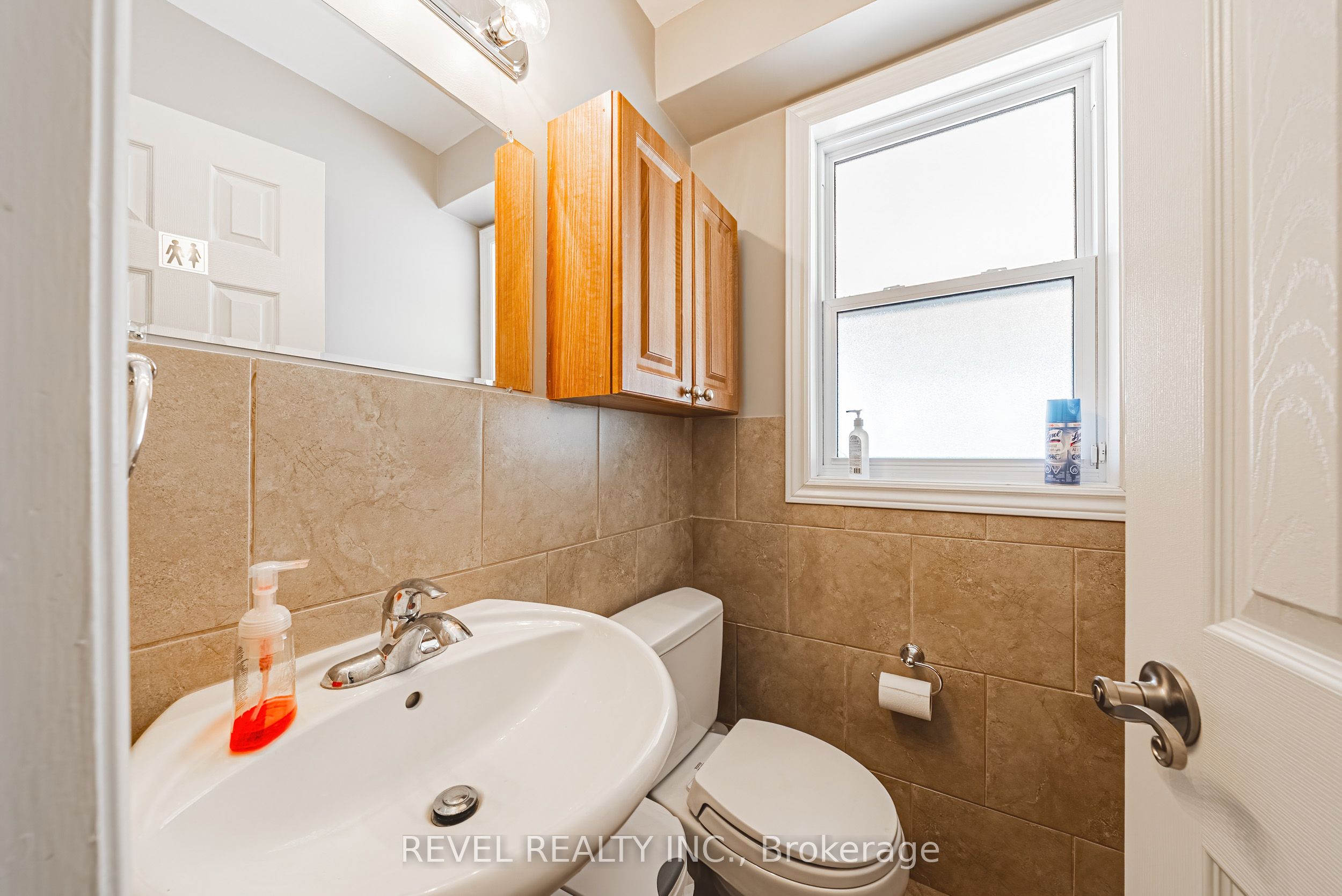 5121 First Line Property Photo 16