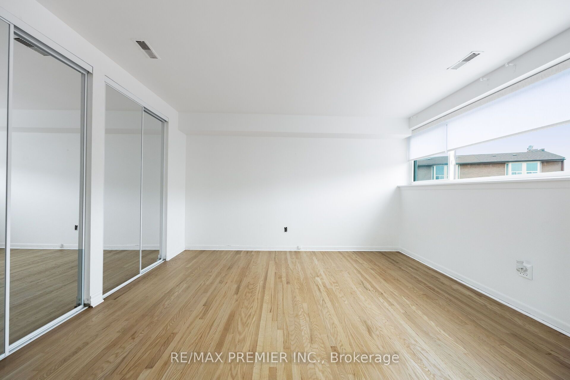 248 John Garland Boulevard 82 Property Photo 16