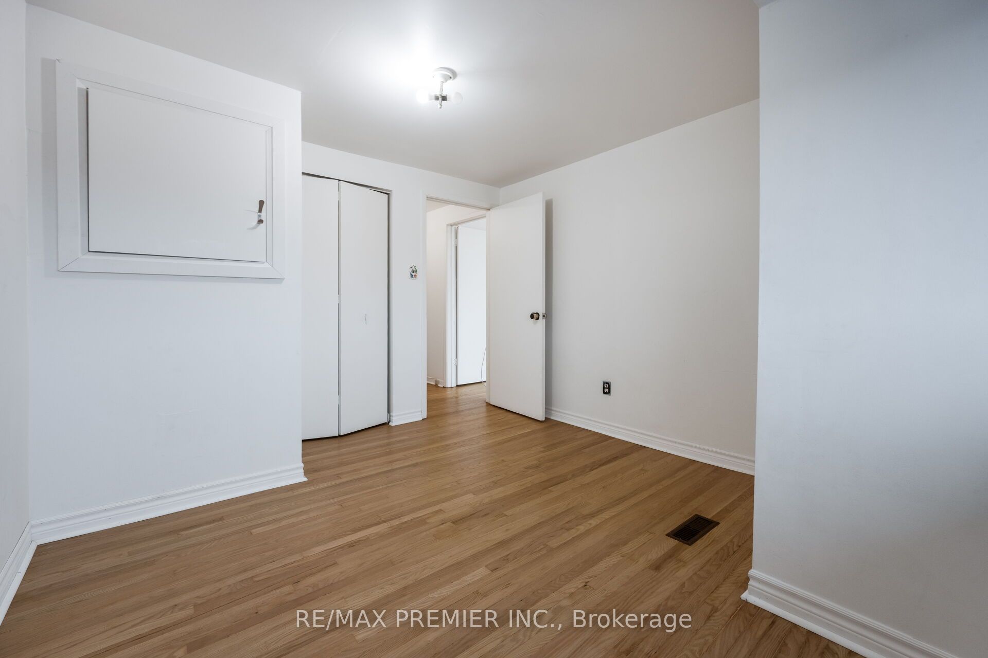 248 John Garland Boulevard 82 Property Photo 25