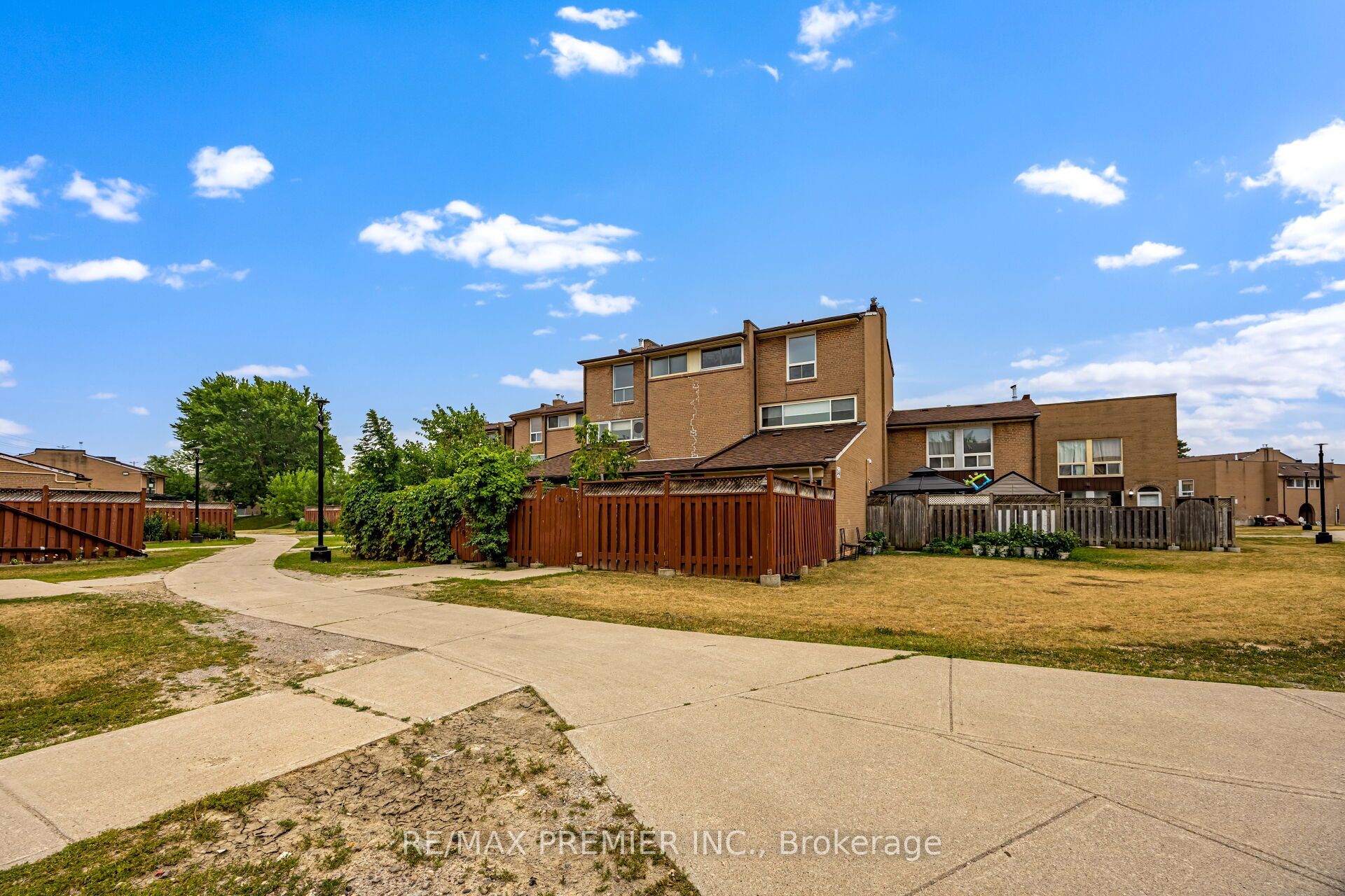248 John Garland Boulevard 82 Property Photo 30