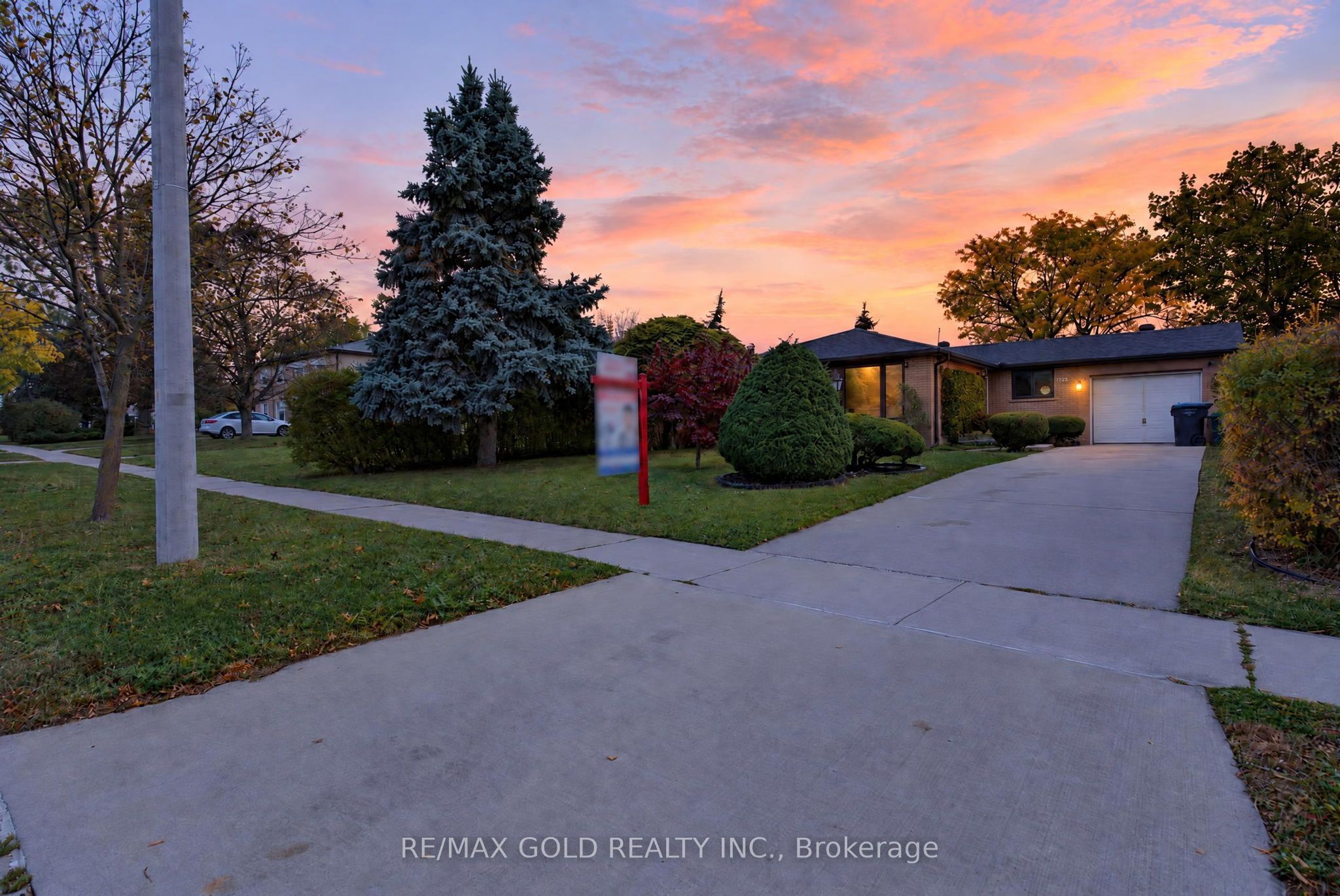 722 Balmoral Drive Property Photo 1