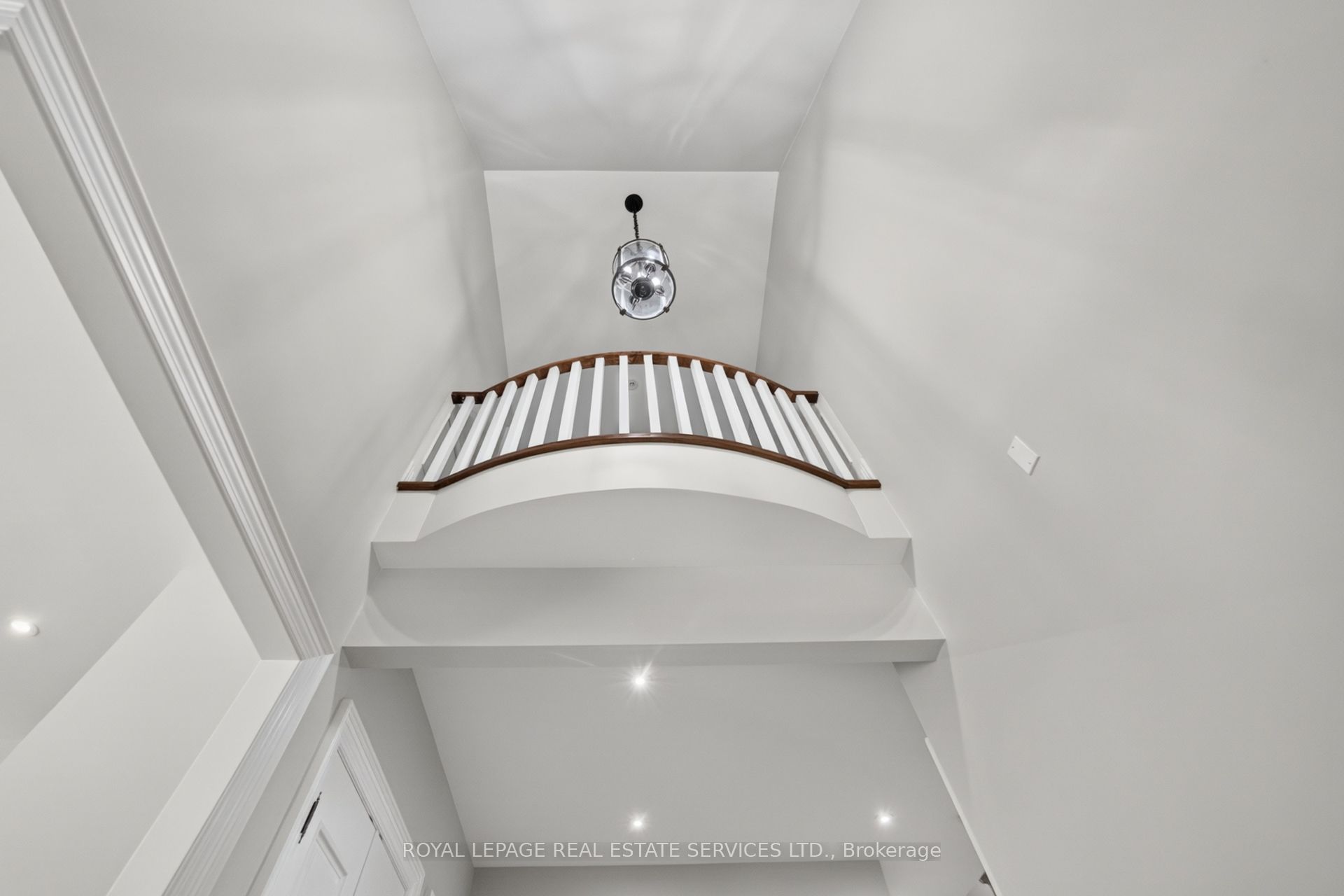 503 Meadow Wood Road Property Photo 6