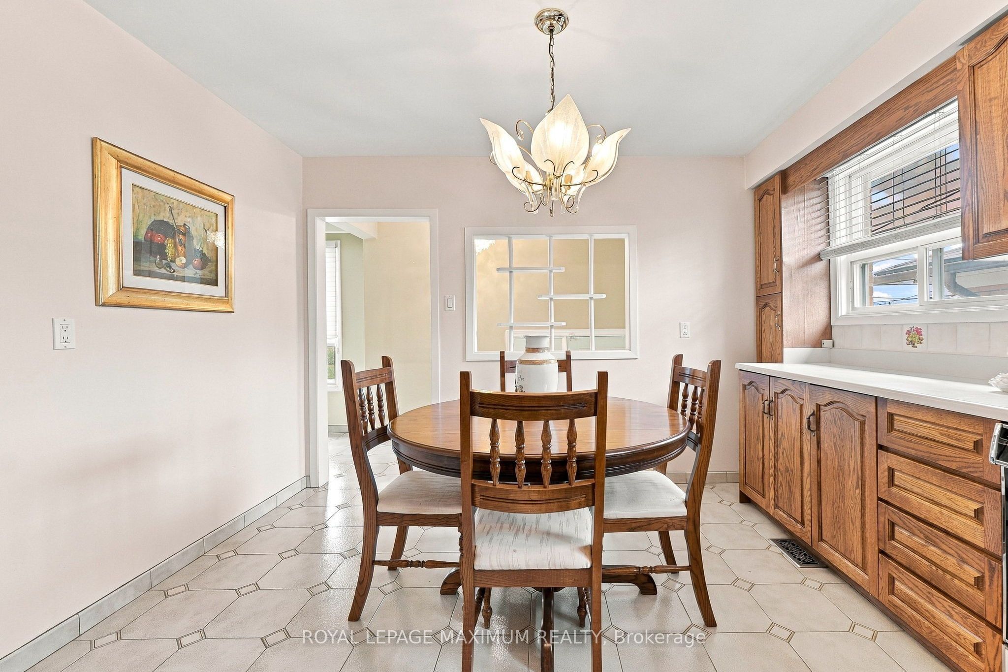 66 Spenvalley Drive Property Photo 6