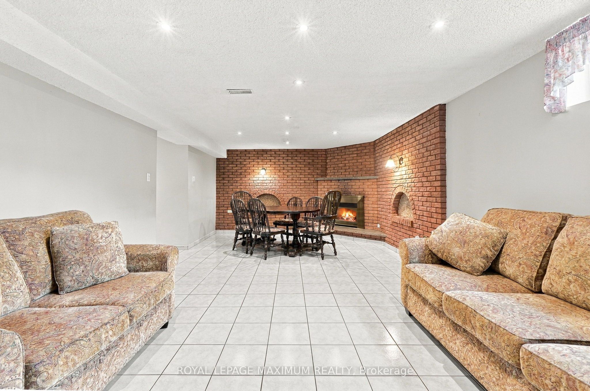 66 Spenvalley Drive Property Photo 31