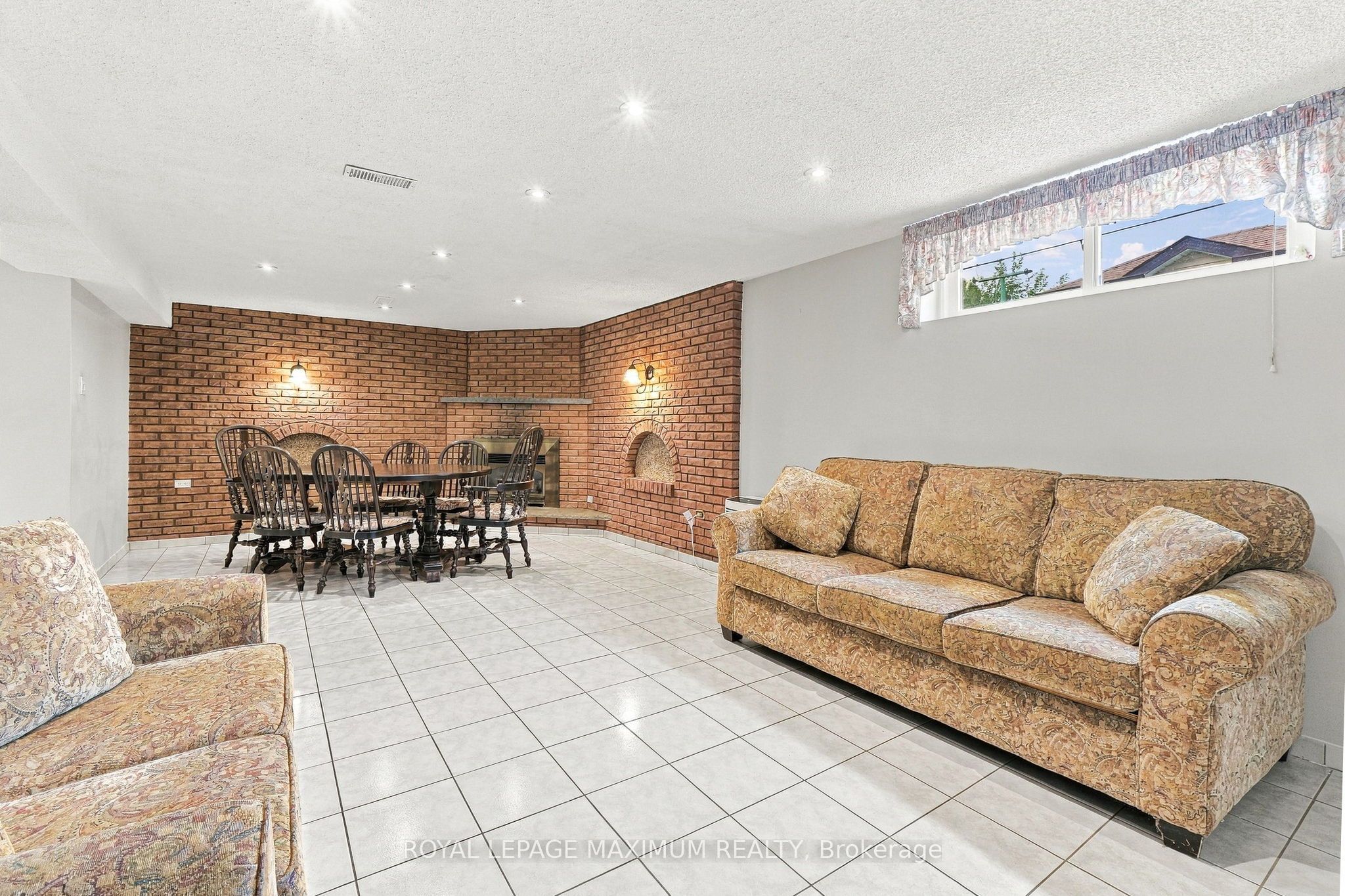 66 Spenvalley Drive Property Photo 32