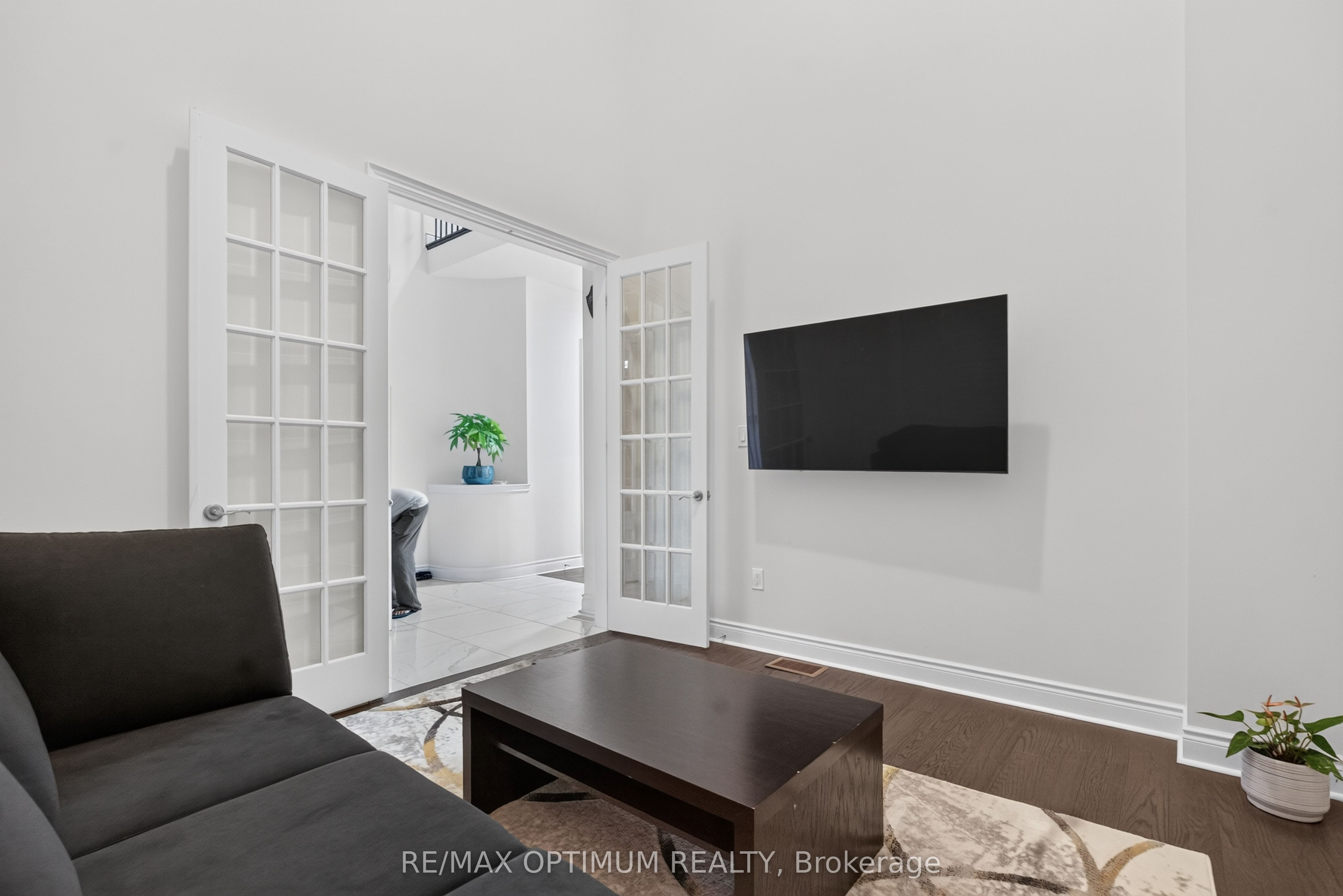 49 Elbern Markell Drive Property Photo 18