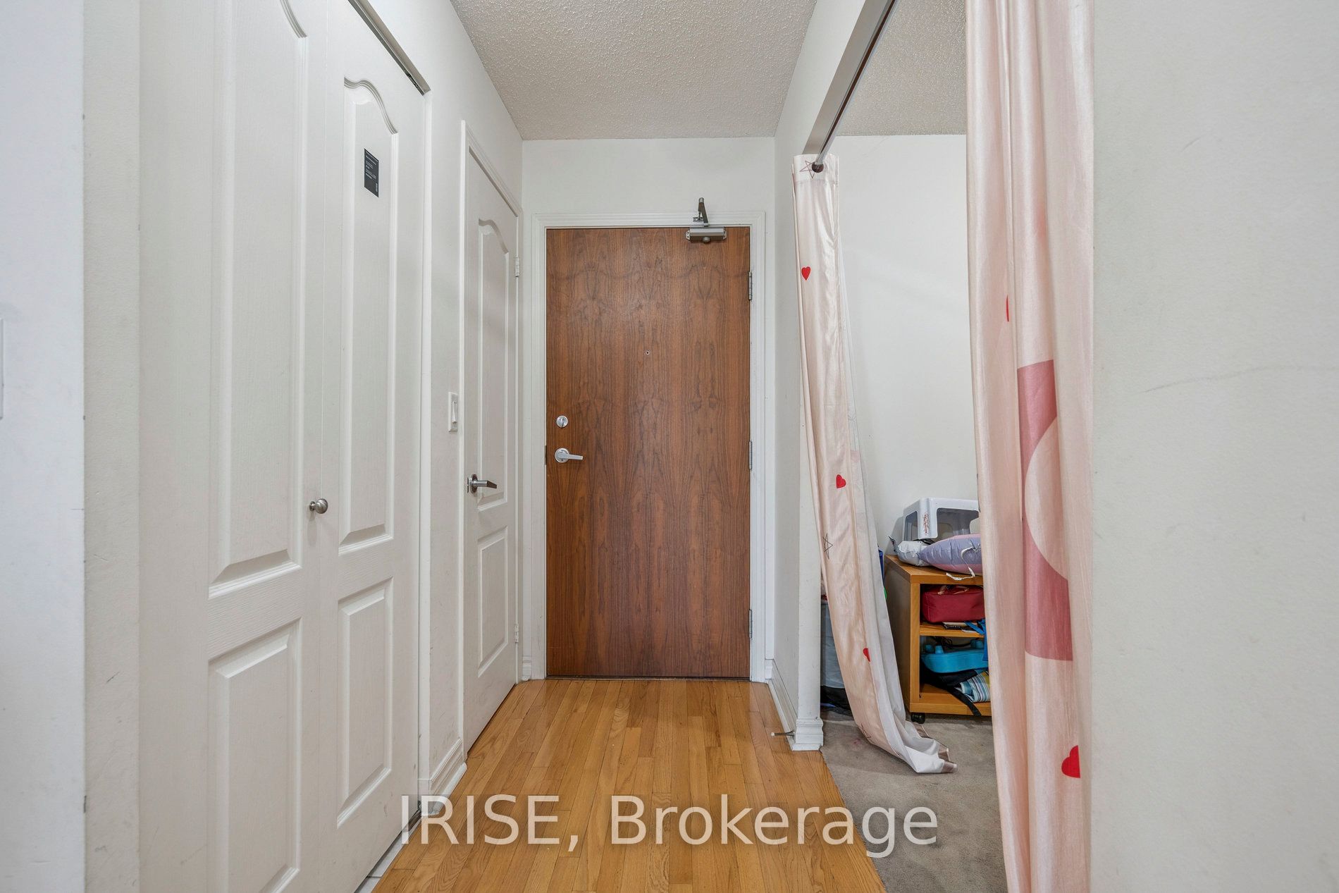 33 Elm Drive 411 Property Photo 12