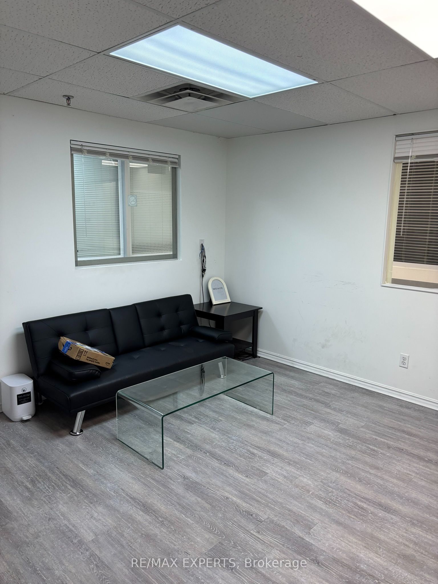 1270 Finch Avenue W Suite 205 Property Photo 3