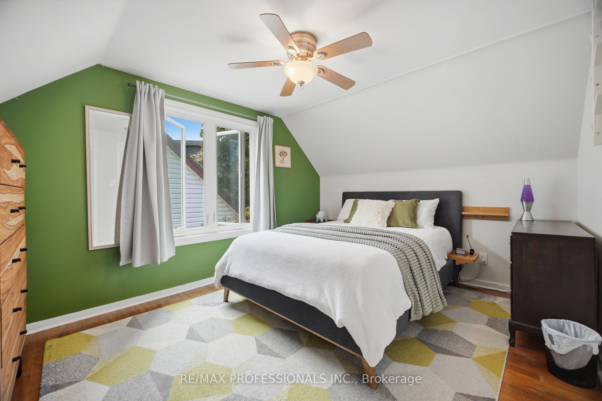 8 Smith Crescent Property Photo 19