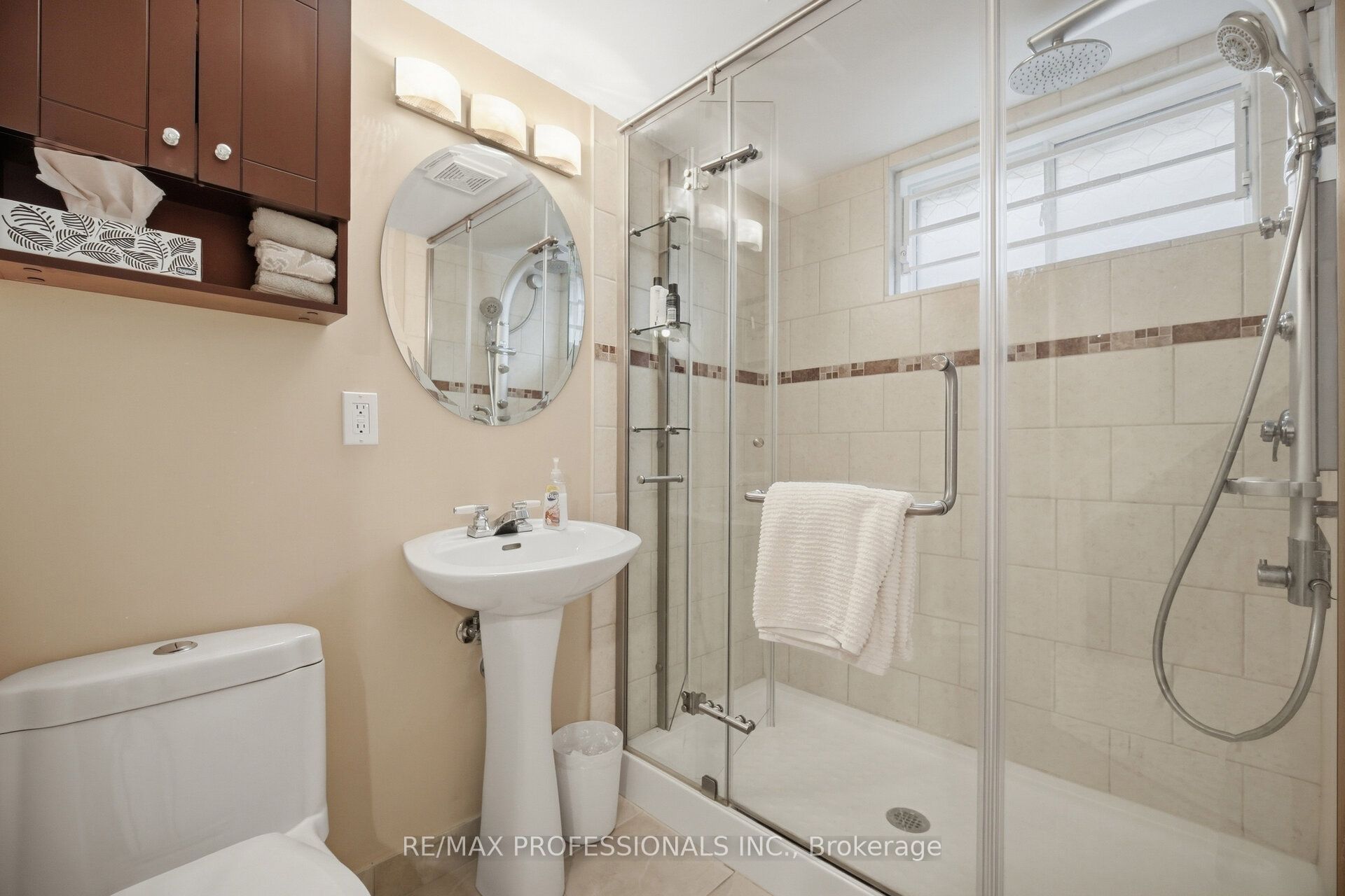 8 Smith Crescent Property Photo 30
