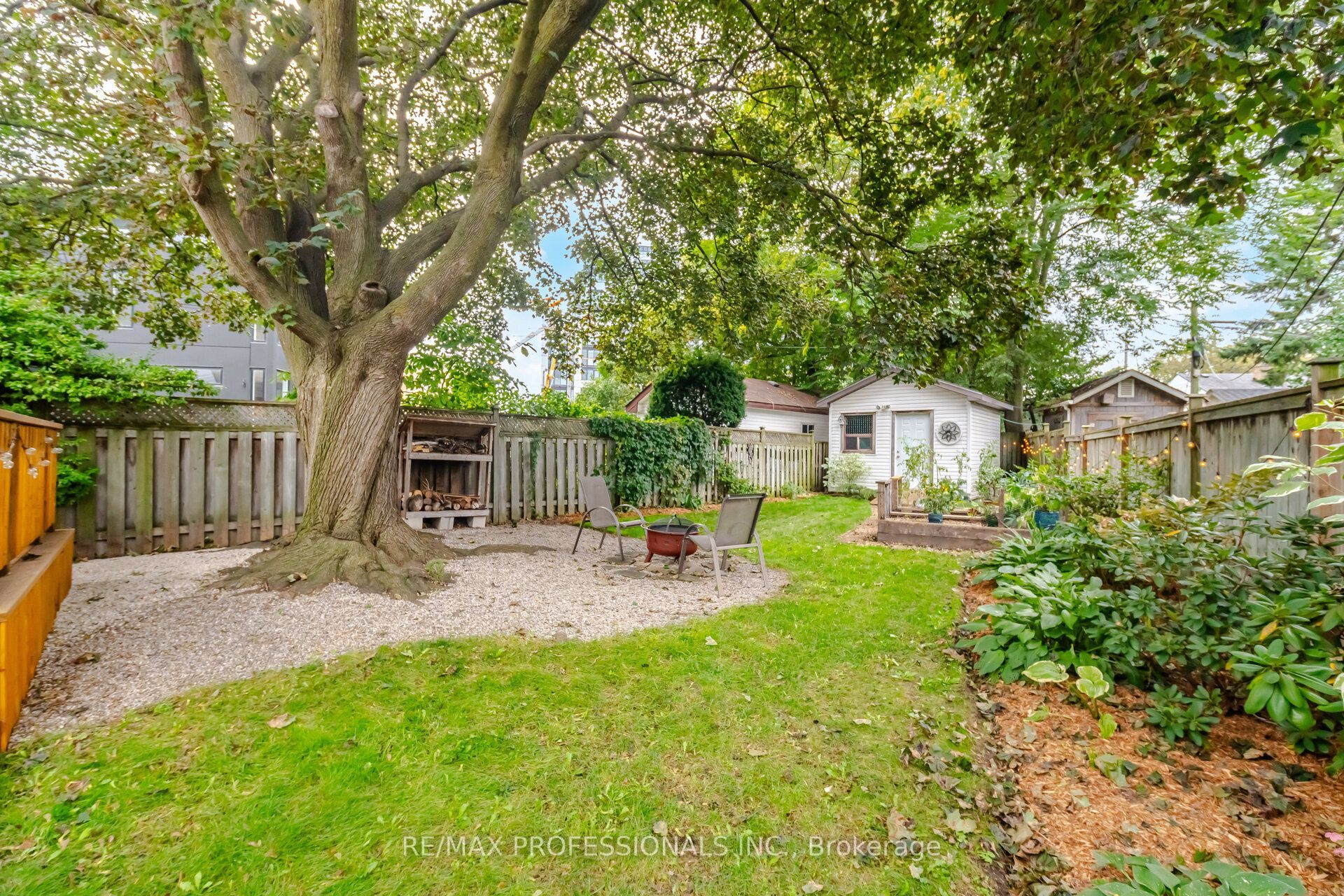 8 Smith Crescent Property Photo 35