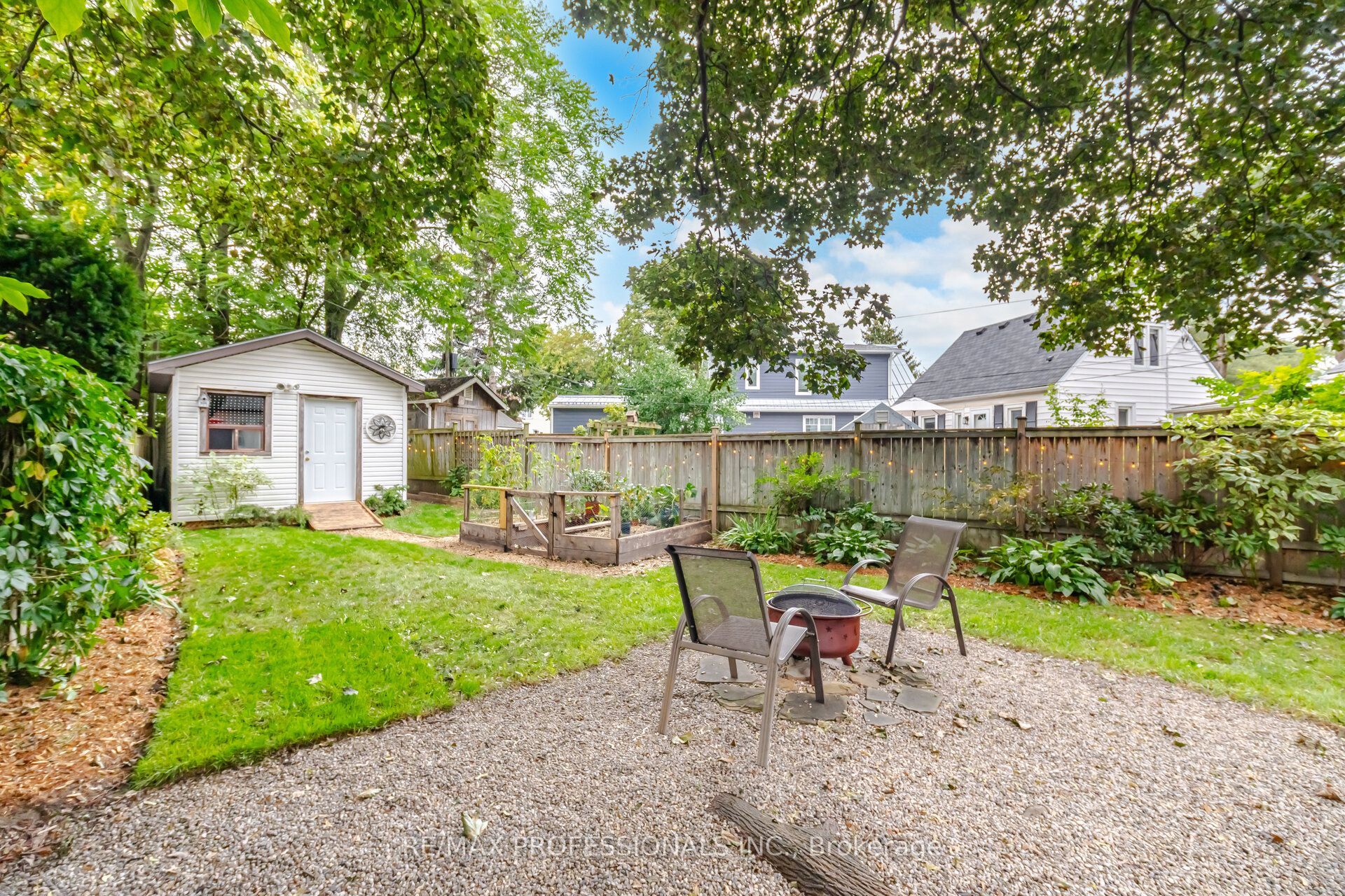 8 Smith Crescent Property Photo 36
