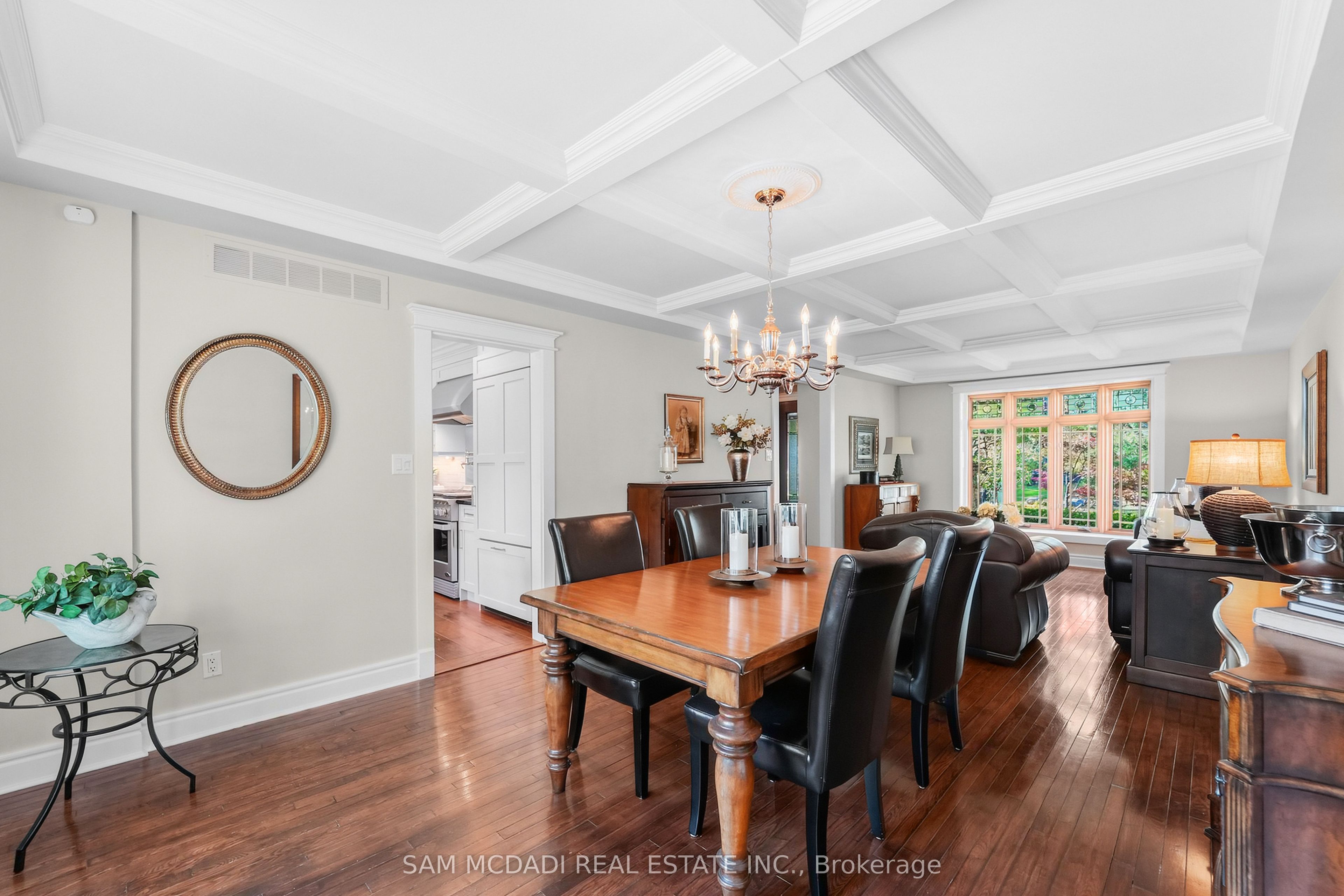 21 Kenninghall Boulevard Property Photo 19