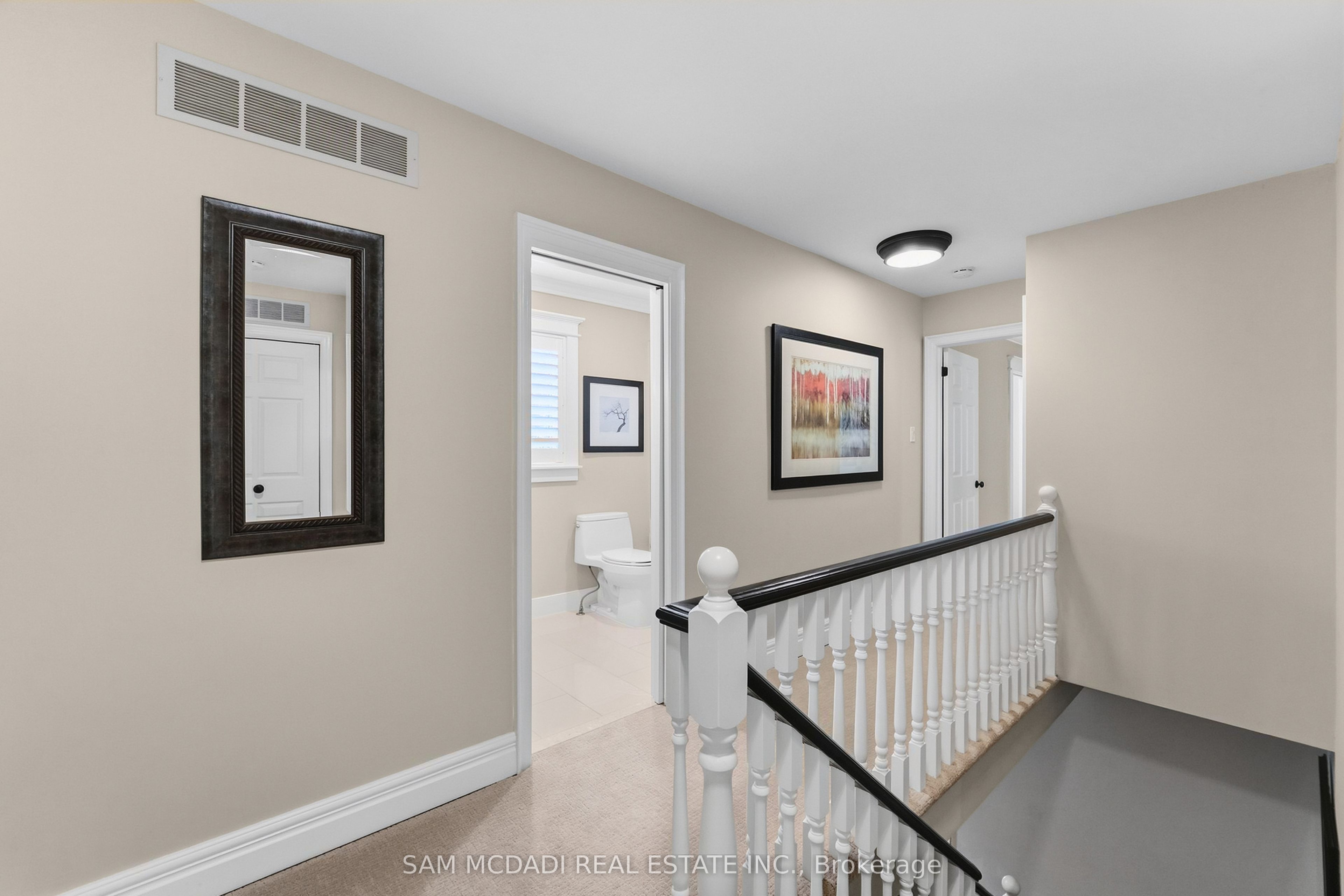 21 Kenninghall Boulevard Property Photo 30