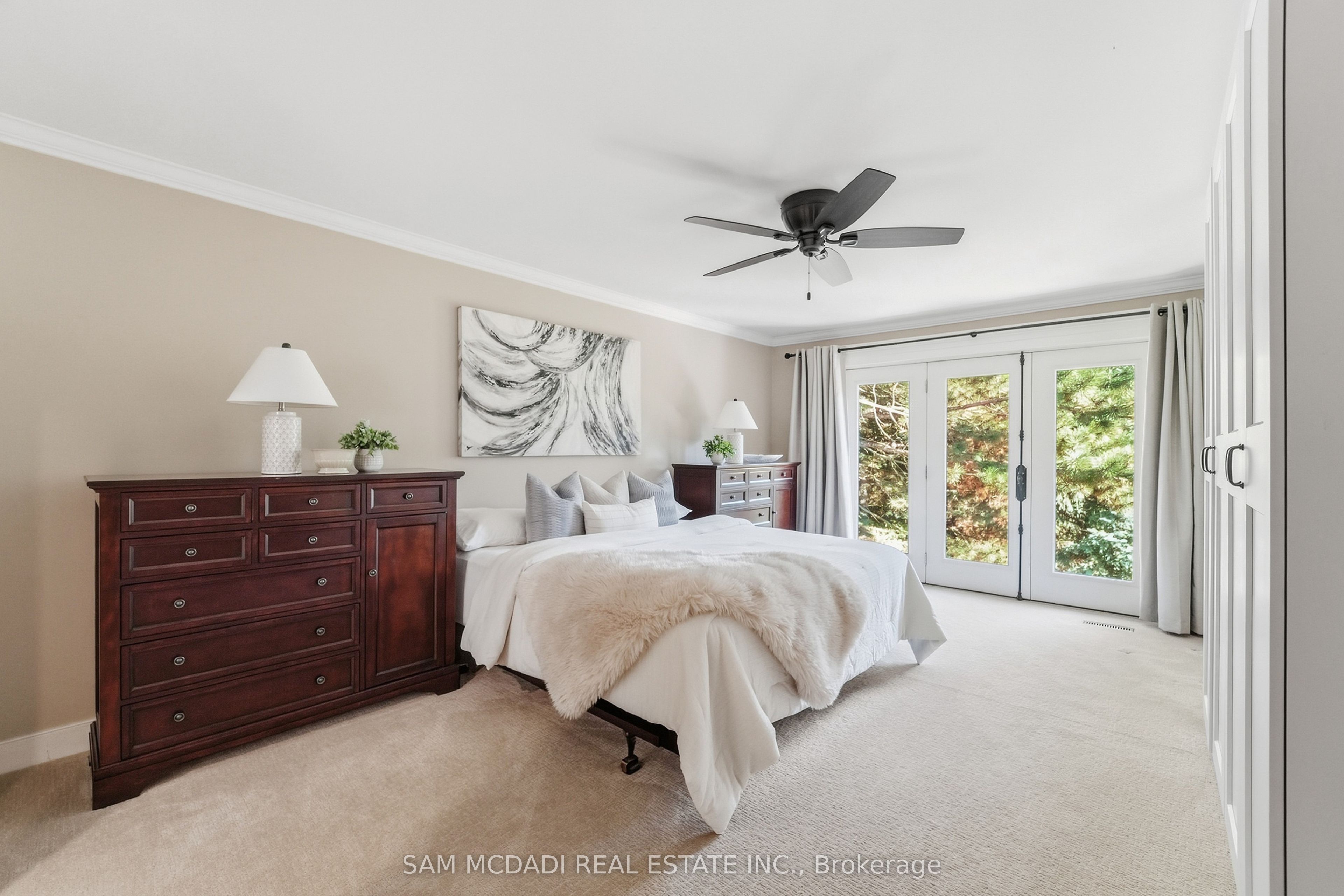 21 Kenninghall Boulevard Property Photo 31