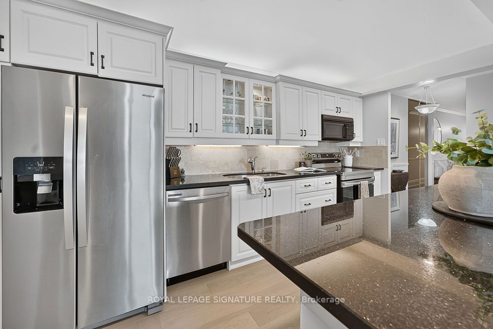 1515 Lakeshore Road 1708 Property Photo 7