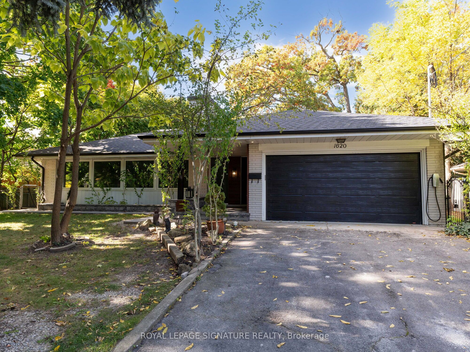 1620 Islington Avenue Property Photo 1