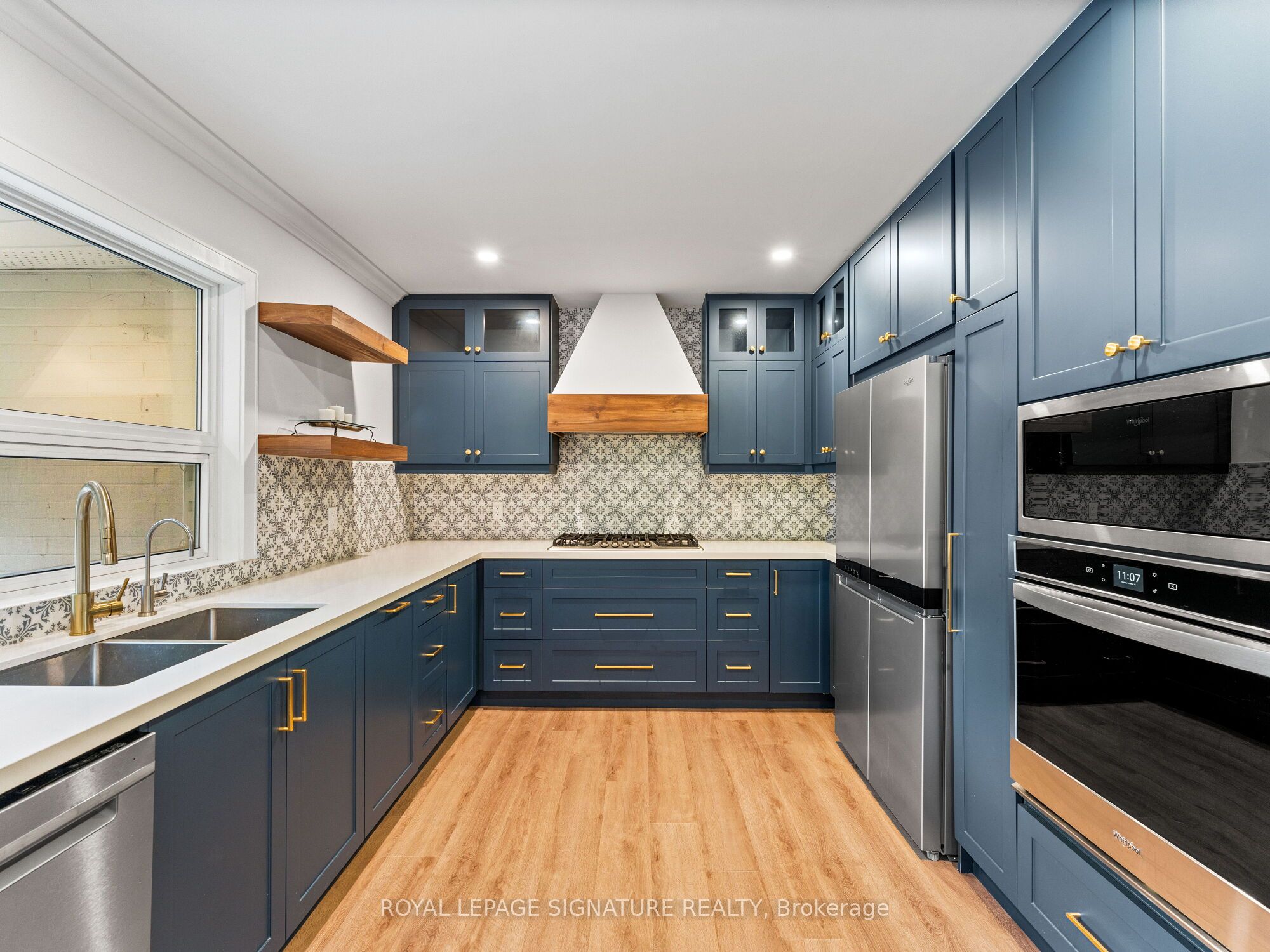 1620 Islington Avenue Property Photo 14