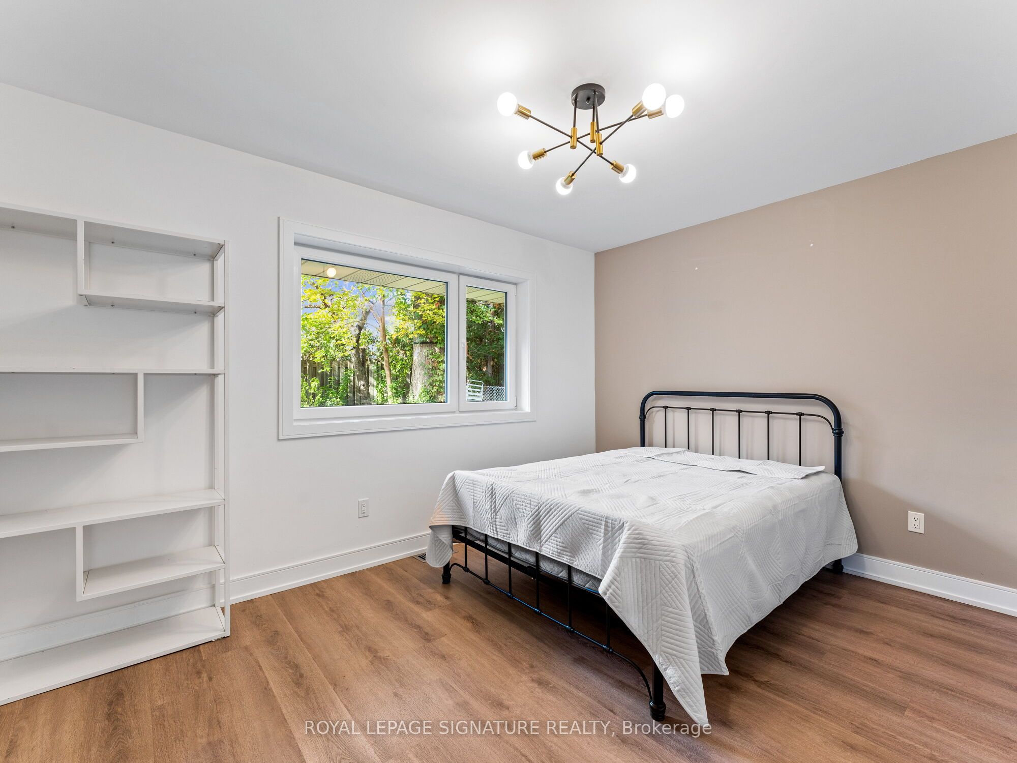 1620 Islington Avenue Property Photo 17