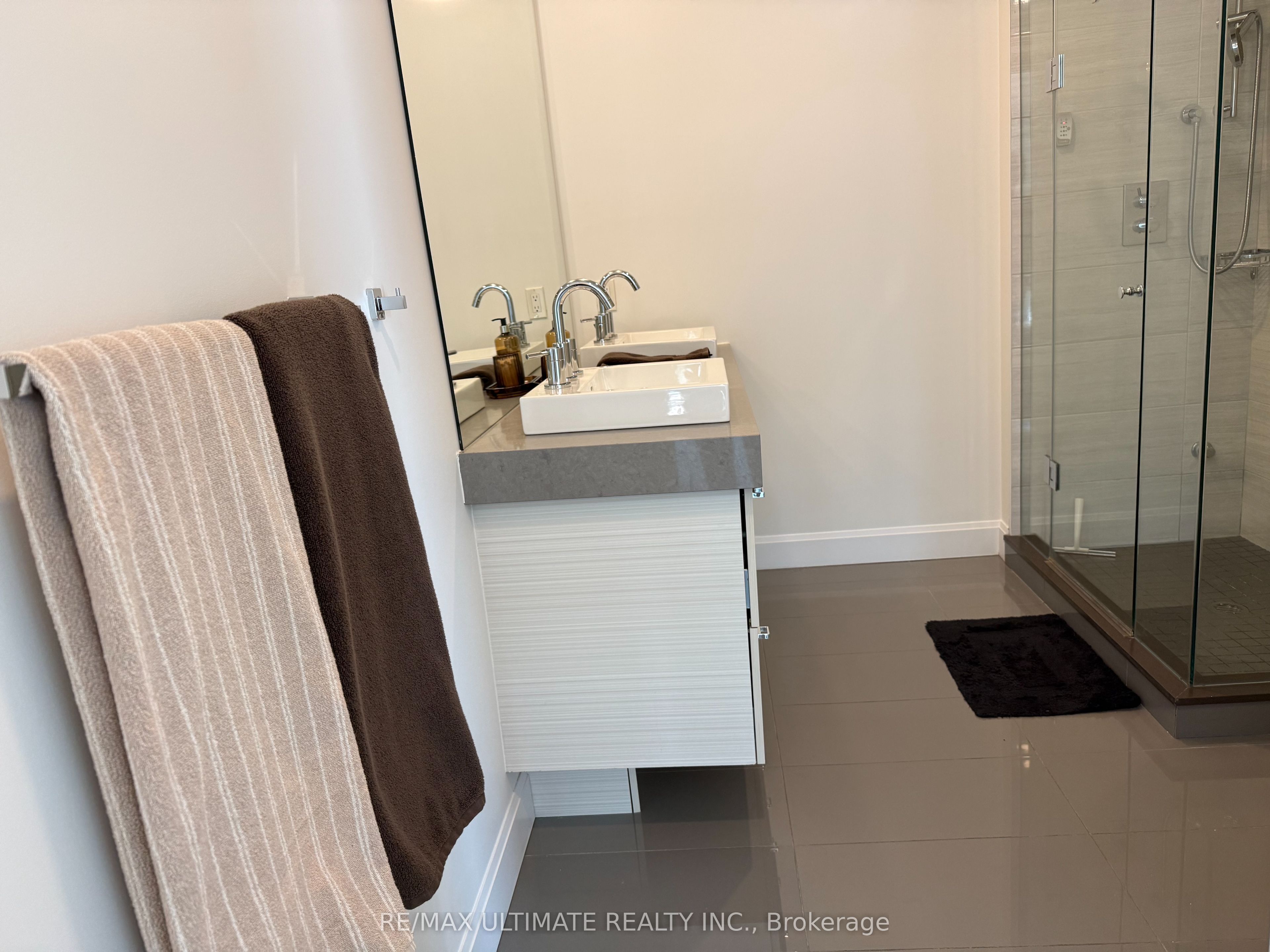 33 Shore Breeze Drive 3901 Property Photo 13