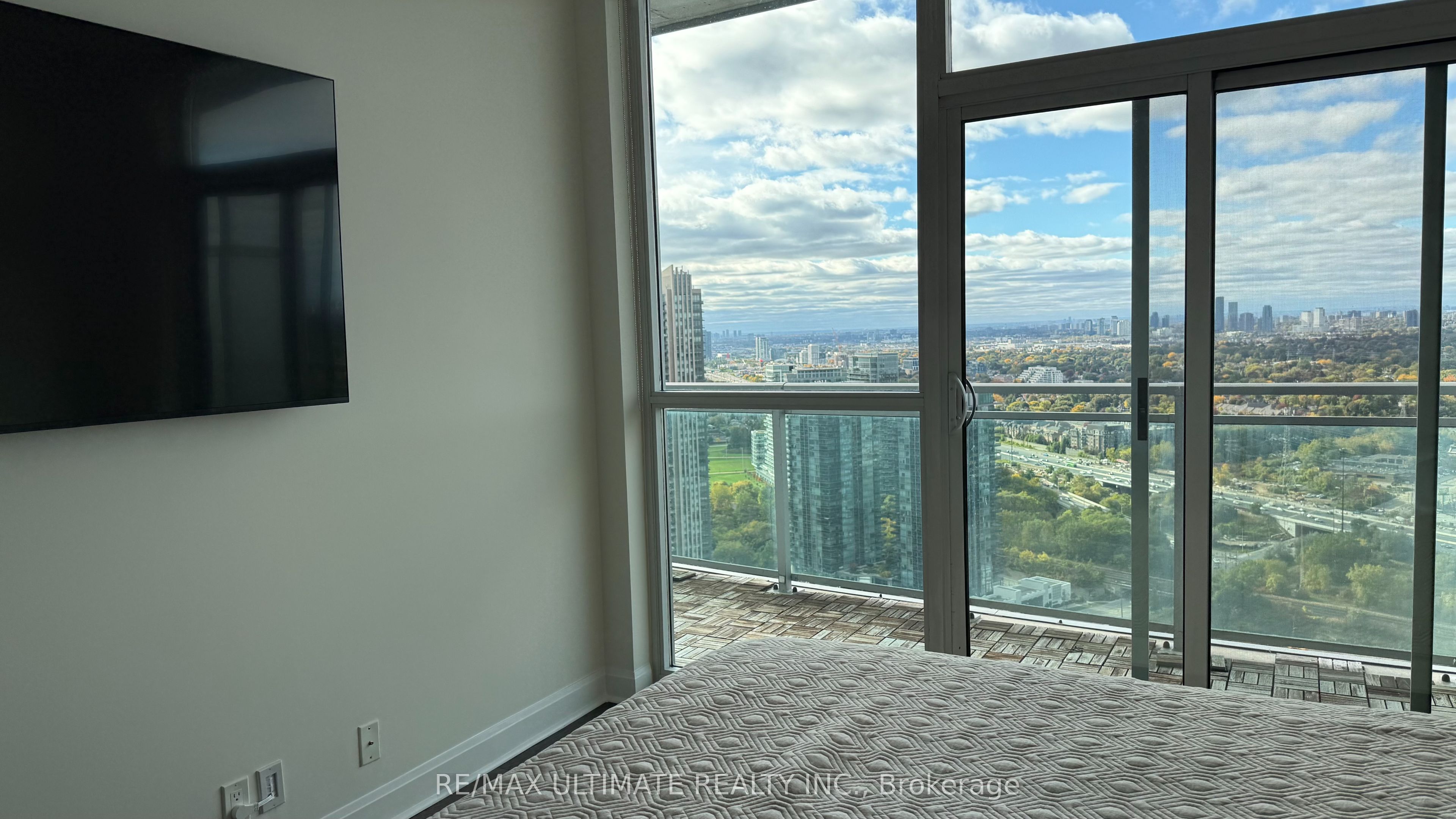 33 Shore Breeze Drive 3901 Property Photo 23