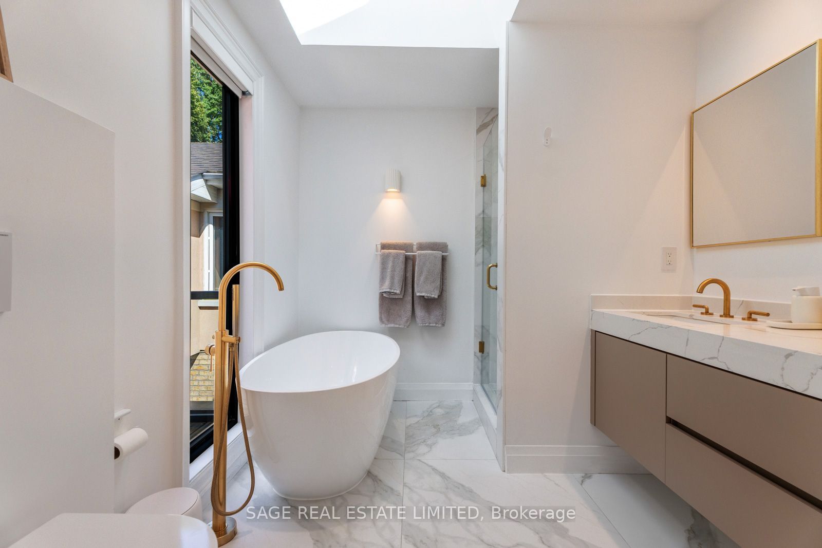 6 Westrose Avenue Property Photo 28