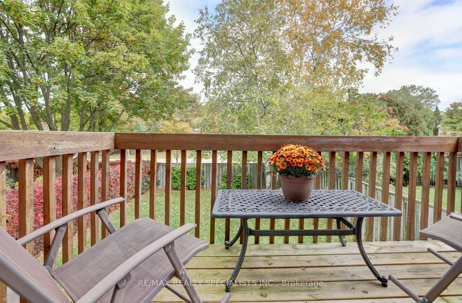 1027 Serdica Court Property Photo 13