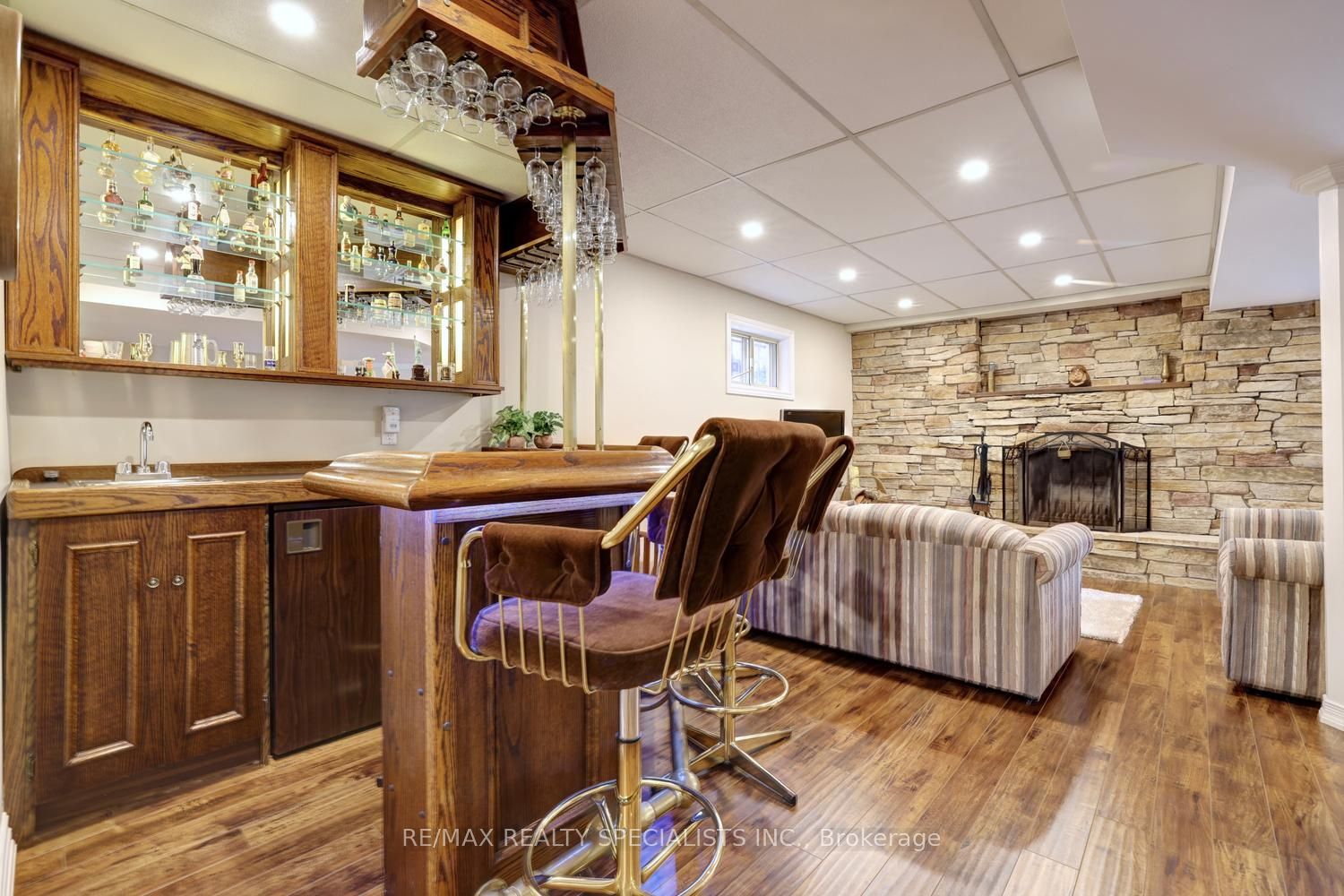 1027 Serdica Court Property Photo 27