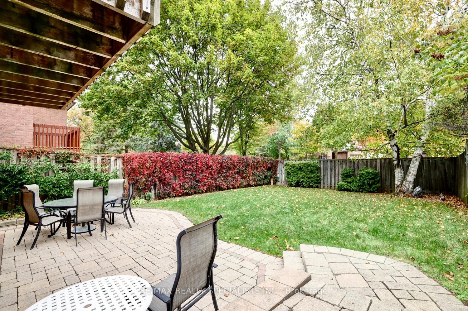 1027 Serdica Court Property Photo 31