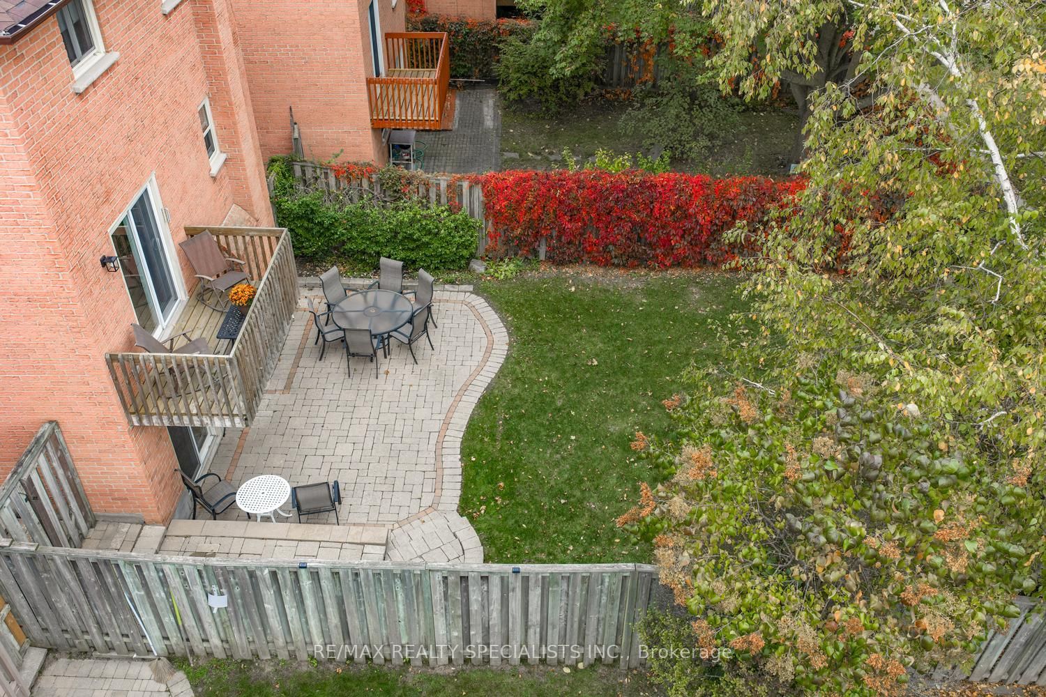 1027 Serdica Court Property Photo 35