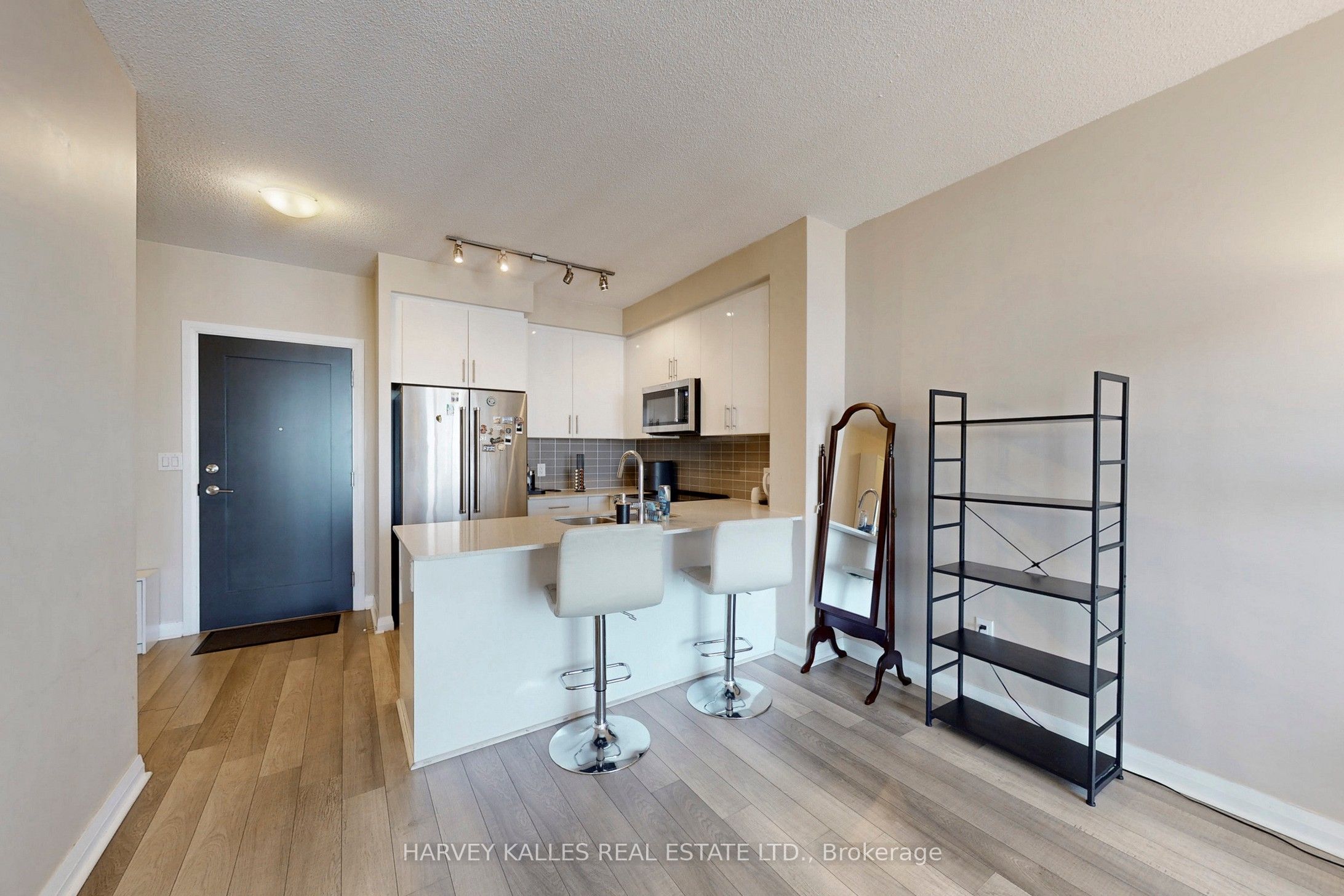 5033 Four Springs Avenue 2115 Property Photo 17