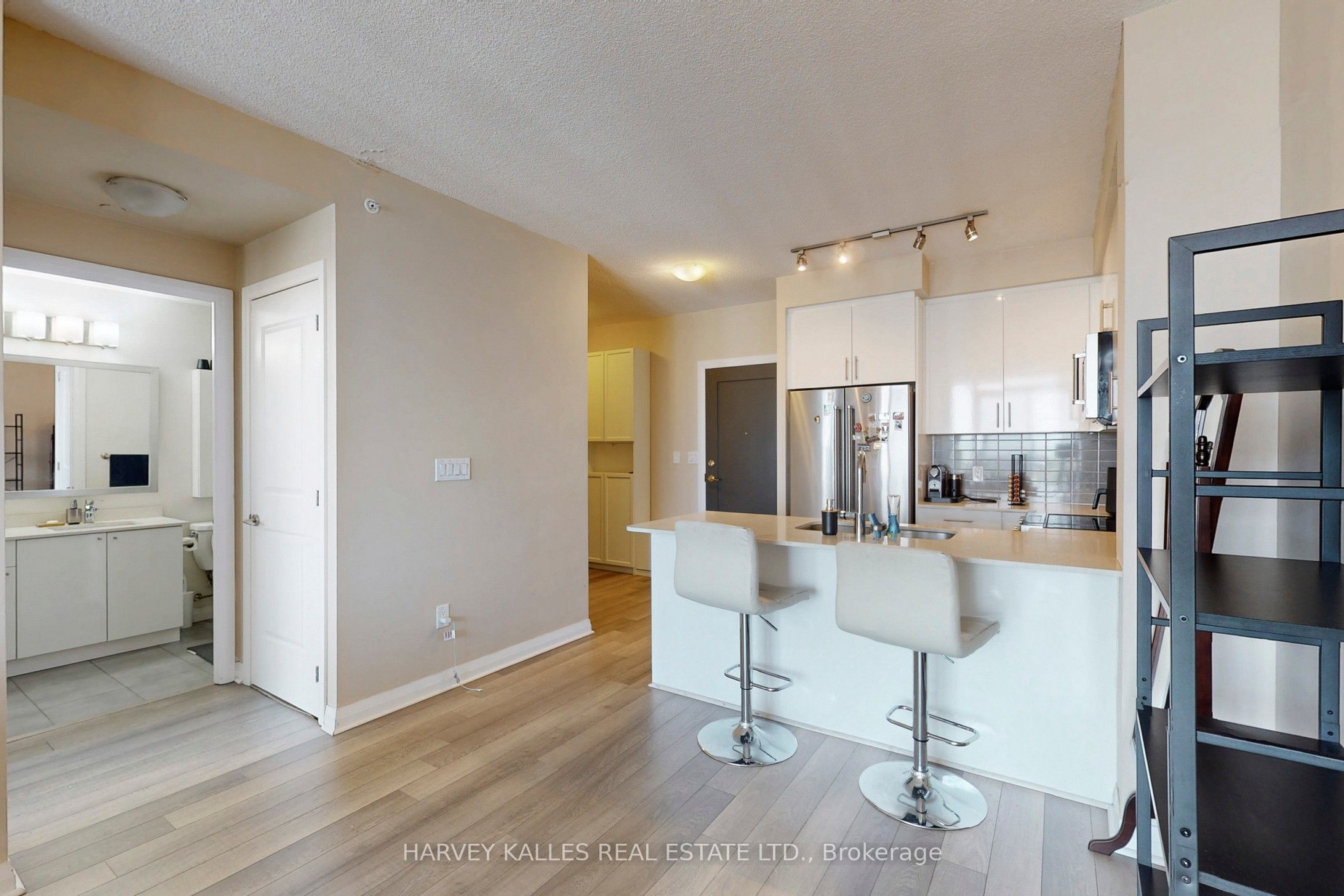5033 Four Springs Avenue 2115 Property Photo 18
