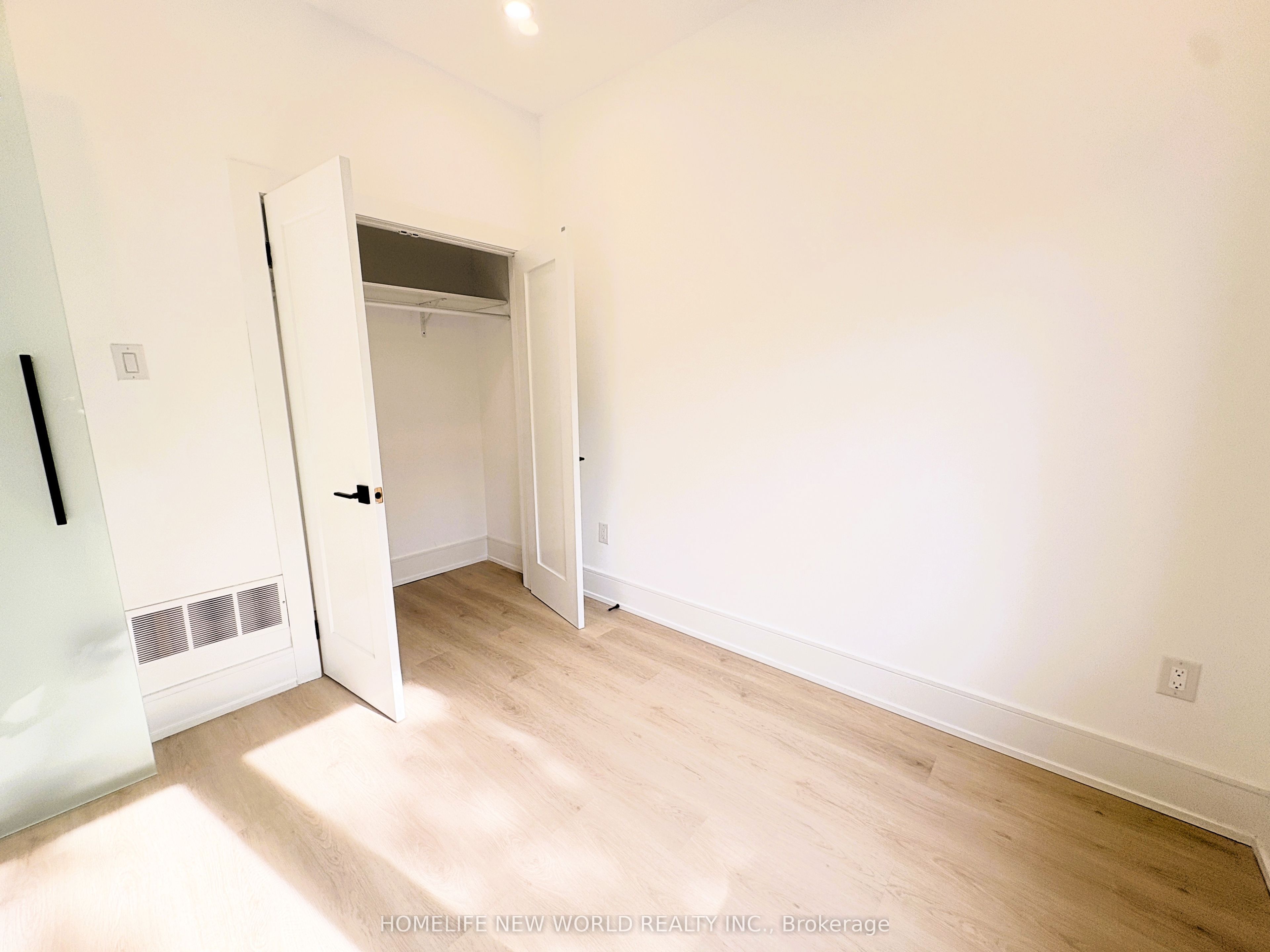 679 Gladstone Avenue Laneway Property Photo 7