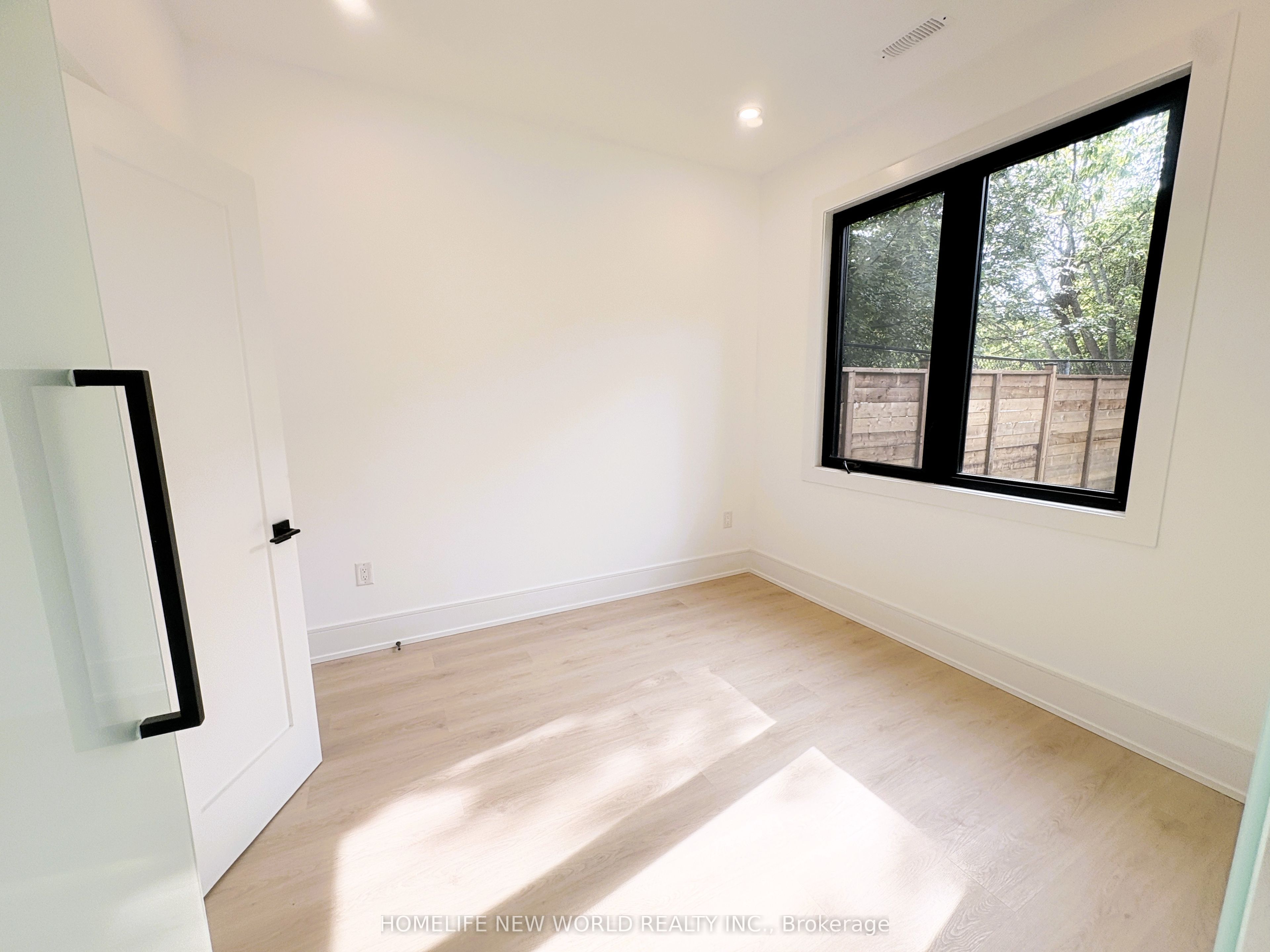 679 Gladstone Avenue Laneway Property Photo 8