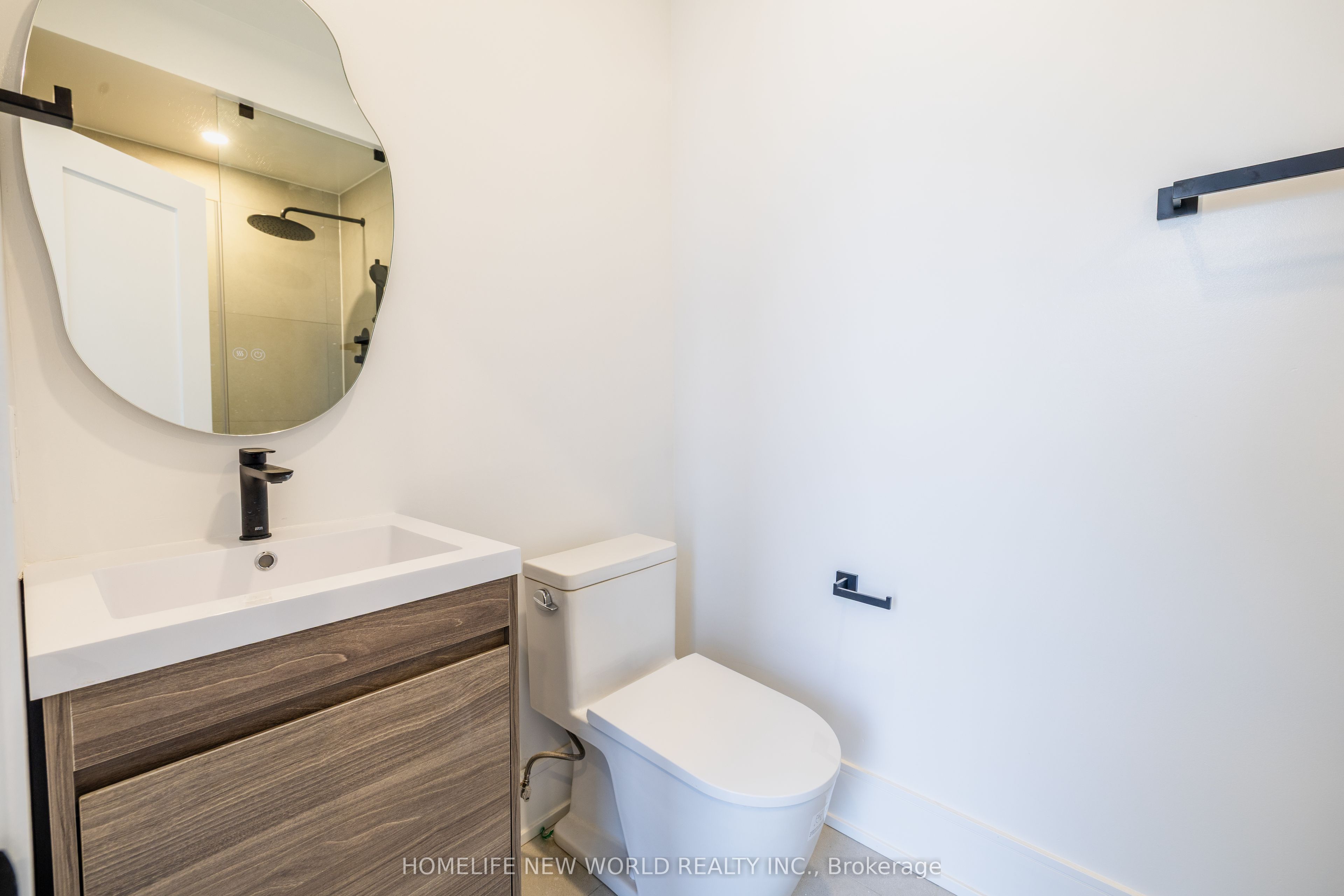 679 Gladstone Avenue Laneway Property Photo 9