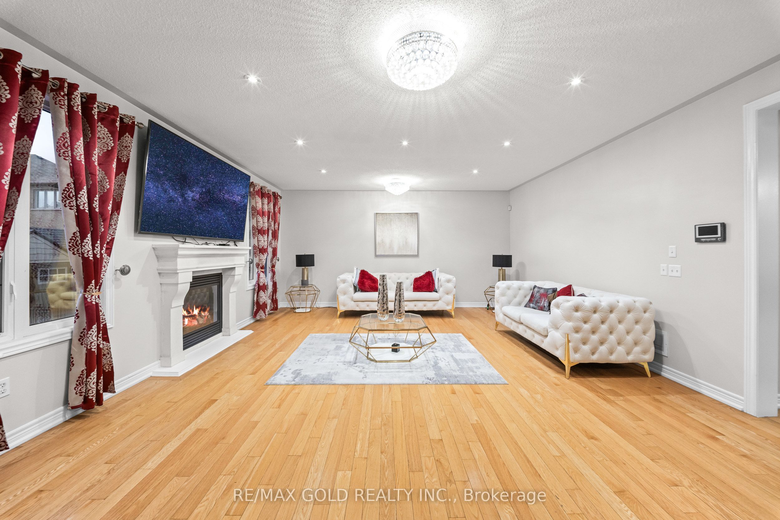 23 Wellpark Way Property Photo 9