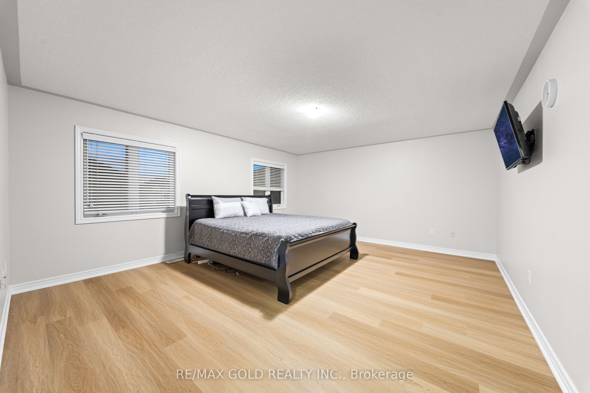 23 Wellpark Way Property Photo 16