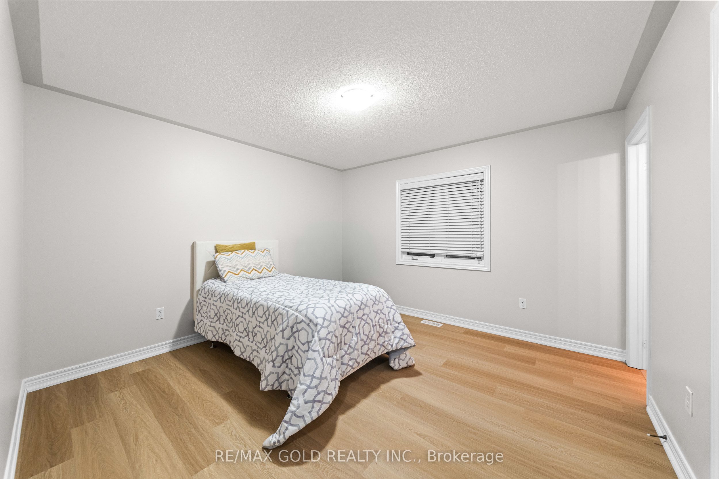 23 Wellpark Way Property Photo 20