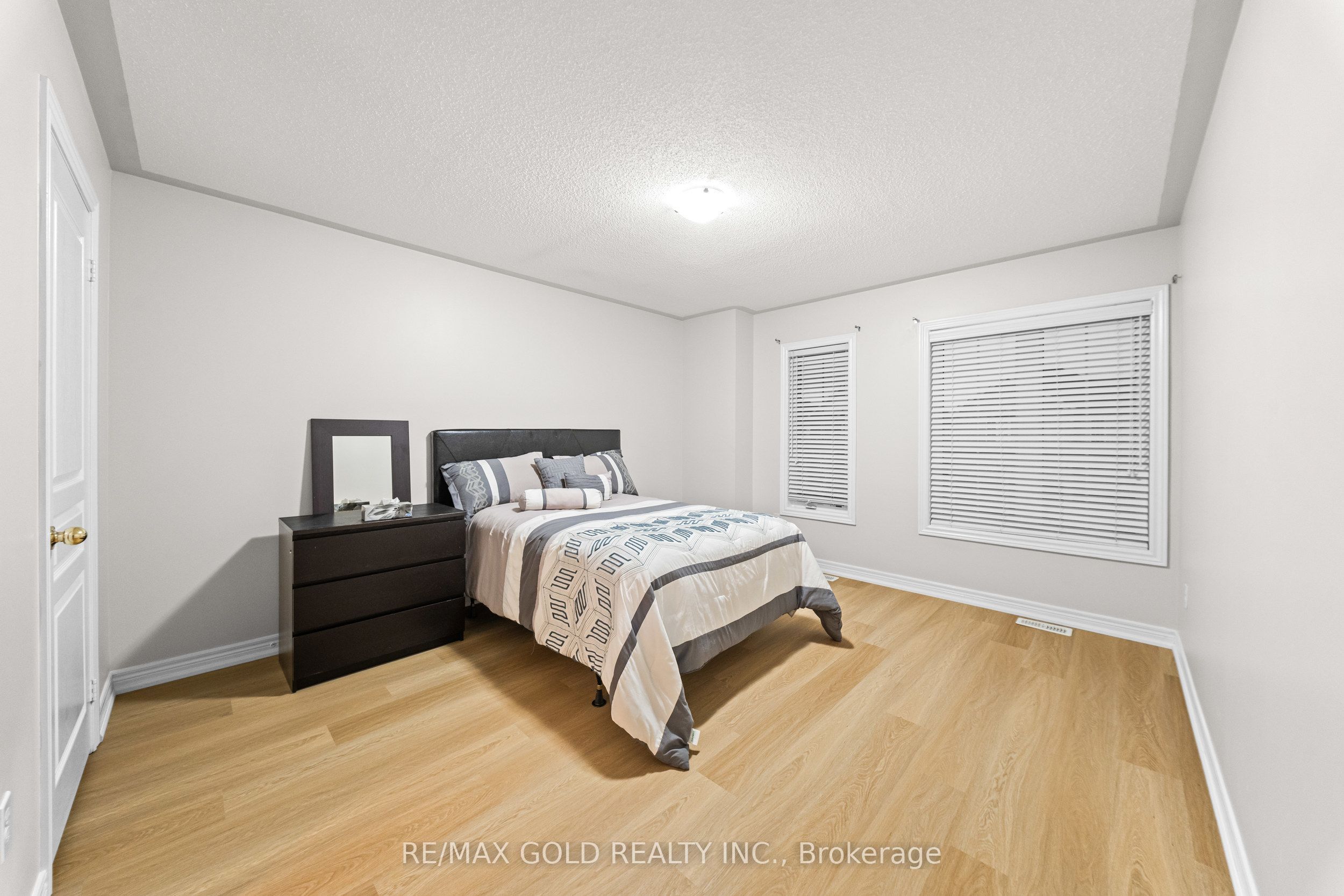 23 Wellpark Way Property Photo 22