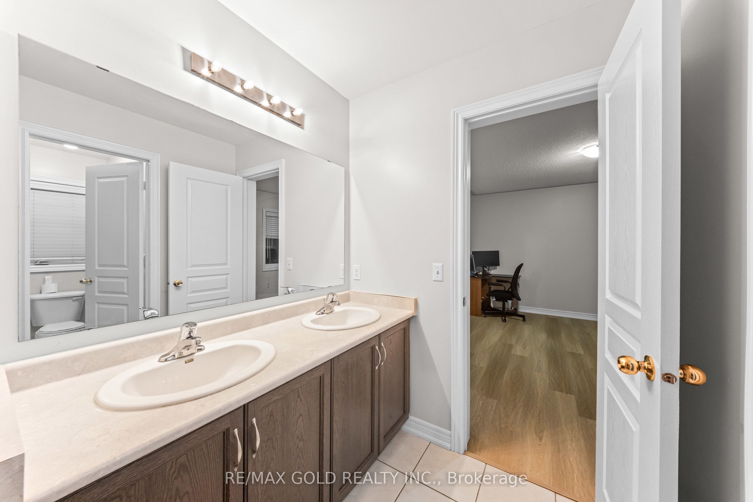 23 Wellpark Way Property Photo 23